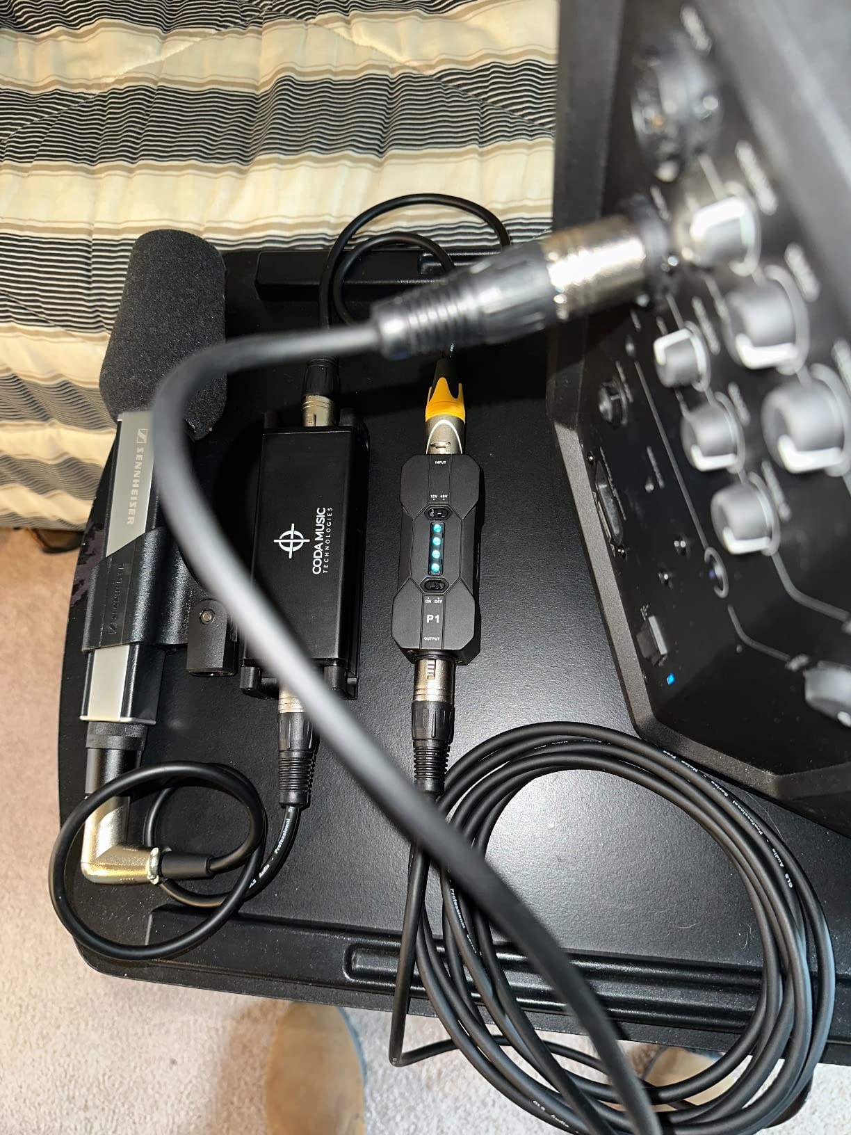 Coda MB-1 Microphone Preamp Mic Gain Booster - 48V Phantom Power, 25db Gain Ultra-Clean Dynamic Mic Preamplifier for Studio or Home Recording, Vocal, Livestream, Broadcast, or Podcast customer photo 1