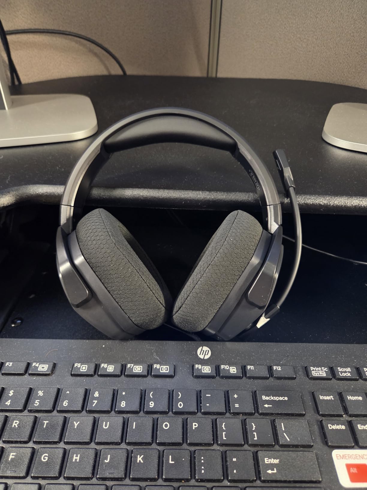 NUBWO Wireless Gaming Headset with Mic for Ps5 Ps4 PC, Zero Interference, 100-Hour Battery All-Day Play, 23ms Sync for Fortnite & Call of Duty/FPS Gamers, Triple Mode All Devices Compatible - Orange customer photo 1