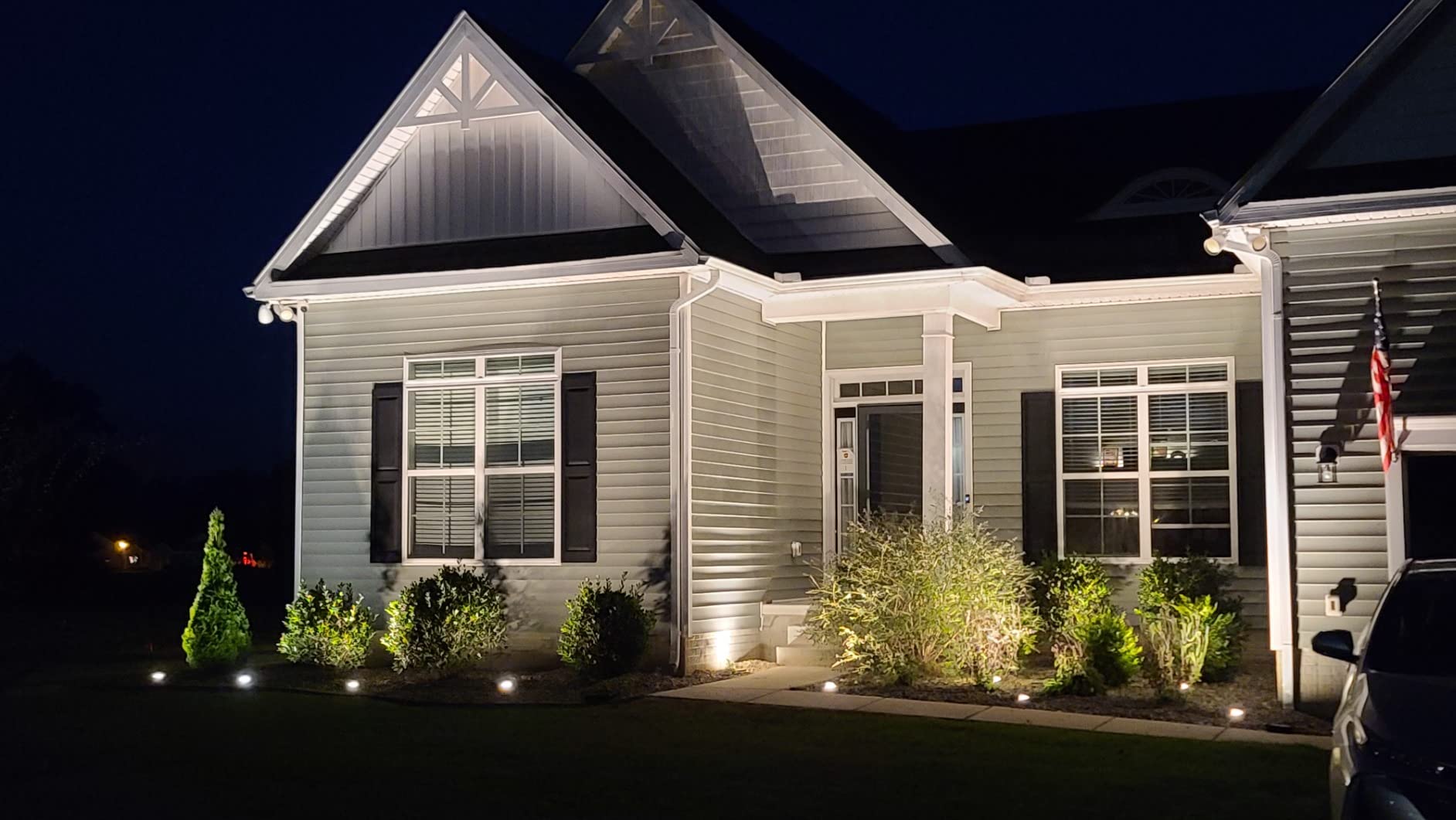 LEONLITE Dia. 4 Inch 5CCT Well Lights Landscape LED In Ground, 5 Color Temperature Selectable, 12-24V AC/DC CRI90 Low Voltage Outdoor Garden Landscaping, Aluminum Housing, Oil Rubbed Bronze (6 Pack) customer photo 1