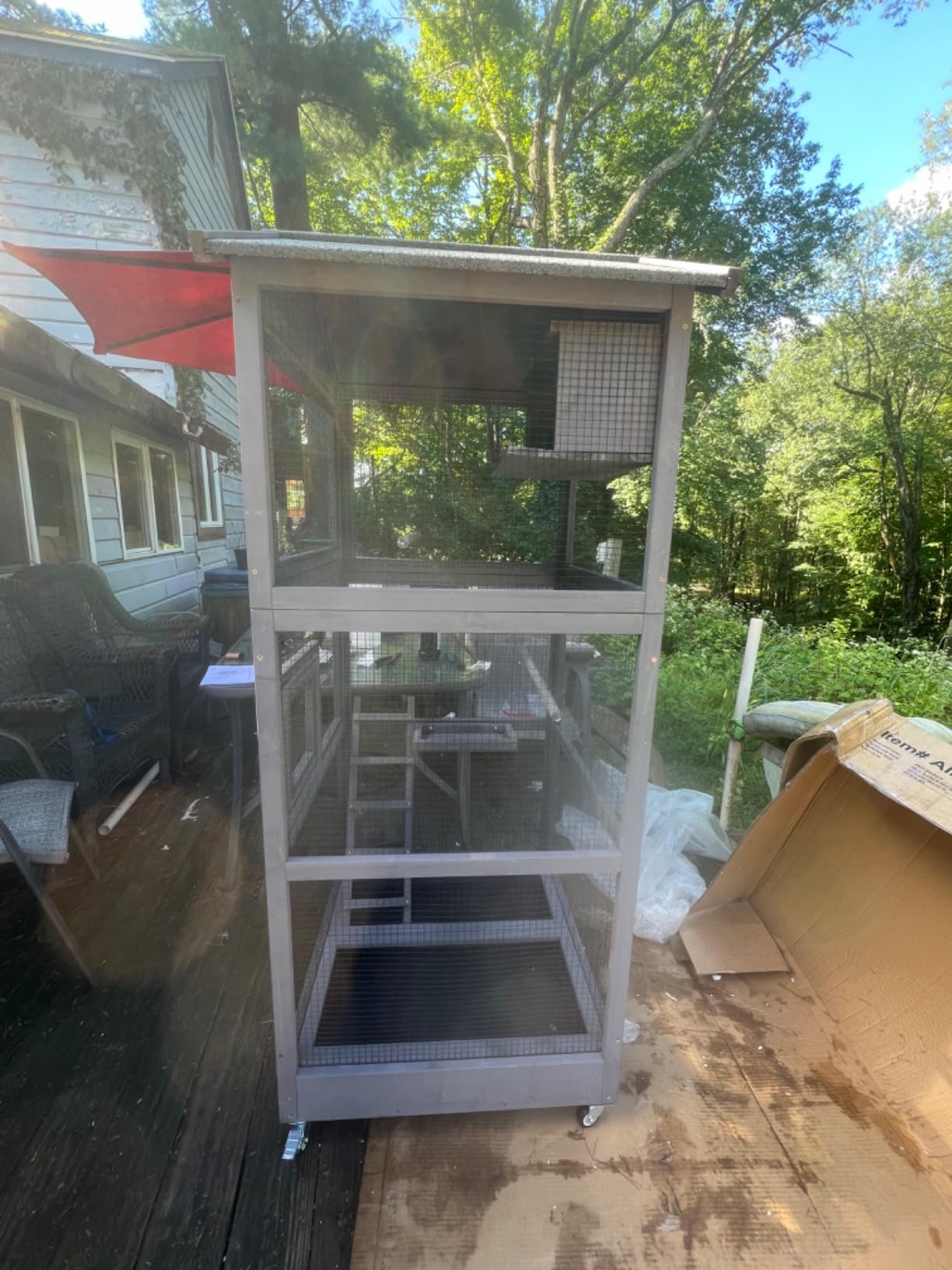 Aivituvin Outdoor Bird Cage Large Wooden Bird Aviary with Perch for Parakeet,Macaw and Any Small Birds,Wire Netting Above The Tray,Prevent Escape customer photo 2