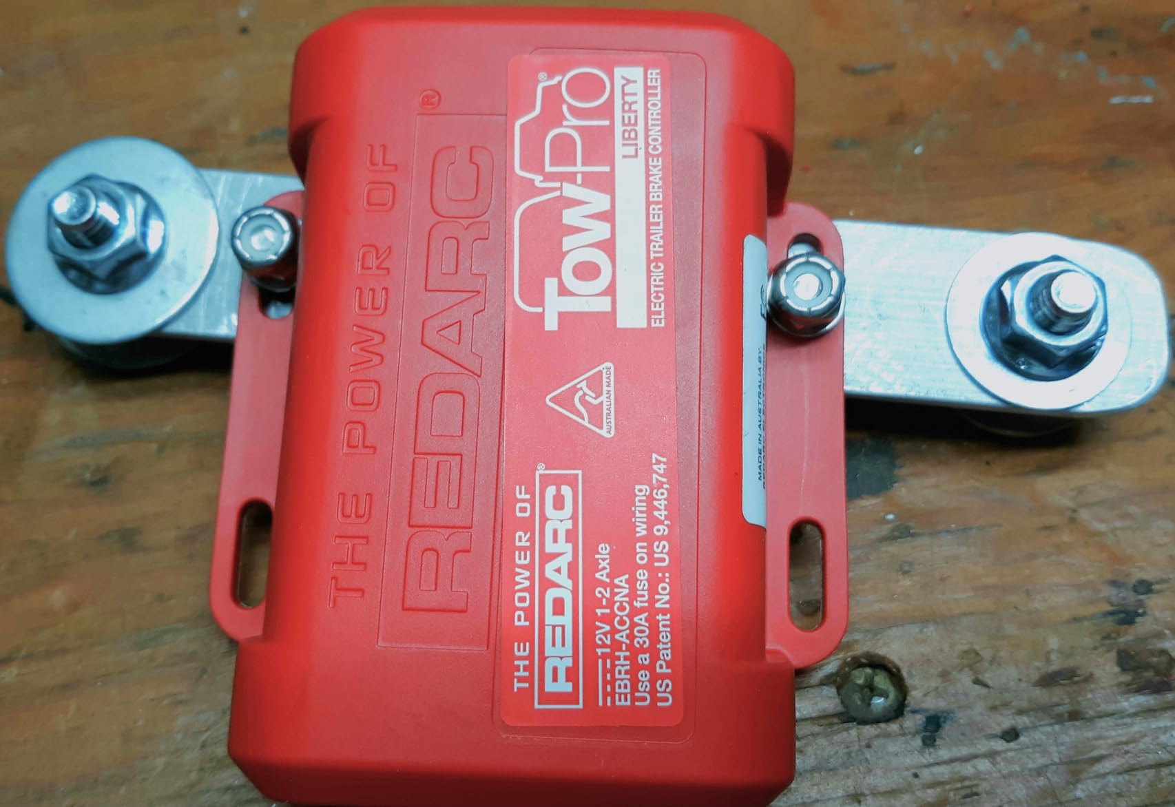 REDARC Tow-Pro Liberty Electric Trailer Brake Controller, Universal Fit for 1 to 2 Axle Cars, Trucks, SUVs, Proportional Braking, 12V Compatible to Tow RV, Camper, Trailer, Boat customer photo 2