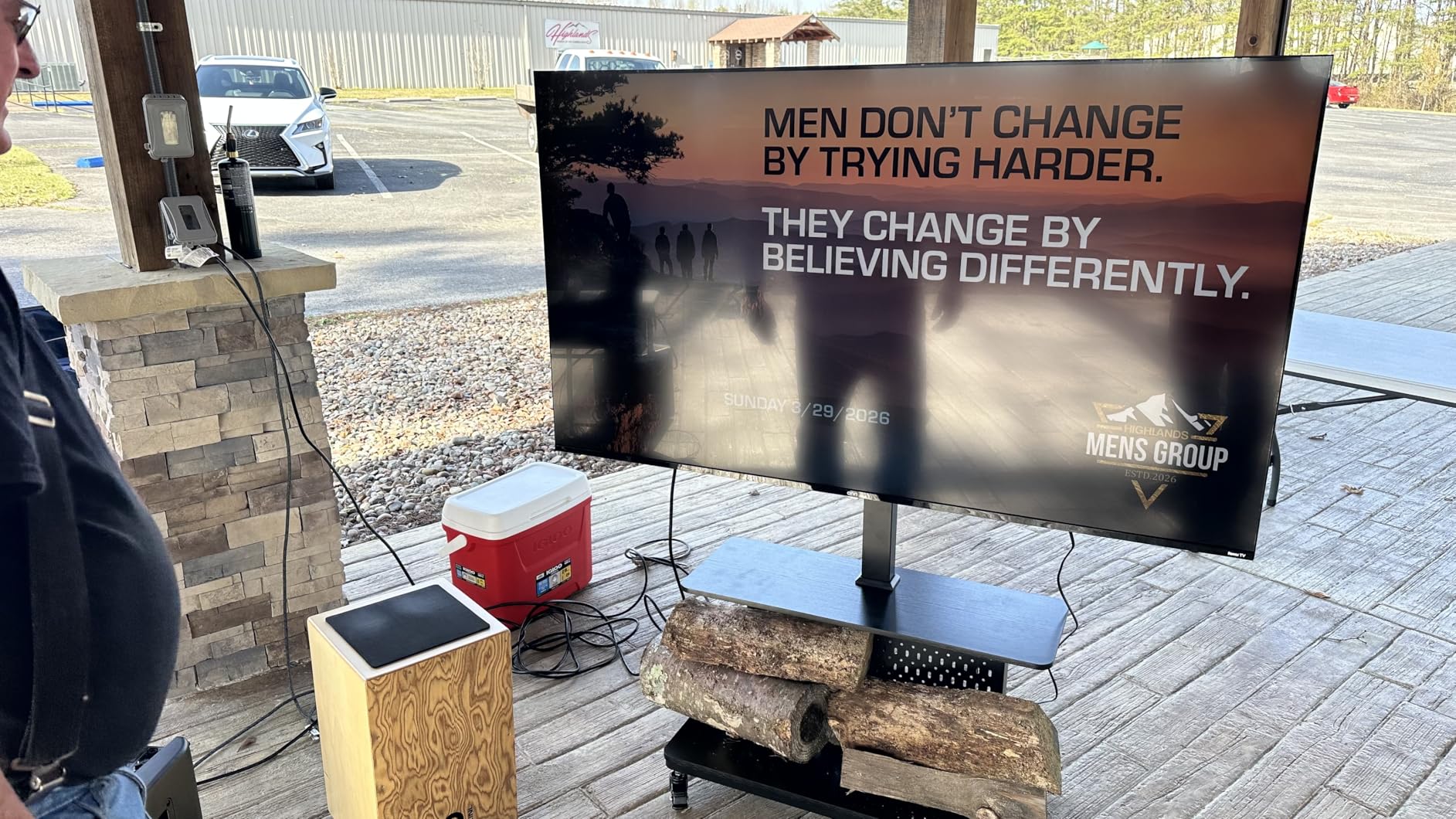 Perlegear Mobile TV Cart for 32-82 Inch Flat/Curved LED/LCD/OLED TVs Rolling TV Stand with Height Adjustable Shelf Max VESA 600x400mm up to 100lbs- Outdoor TV Stand Trolley with Wheels PGTVMC05-1 customer photo 1