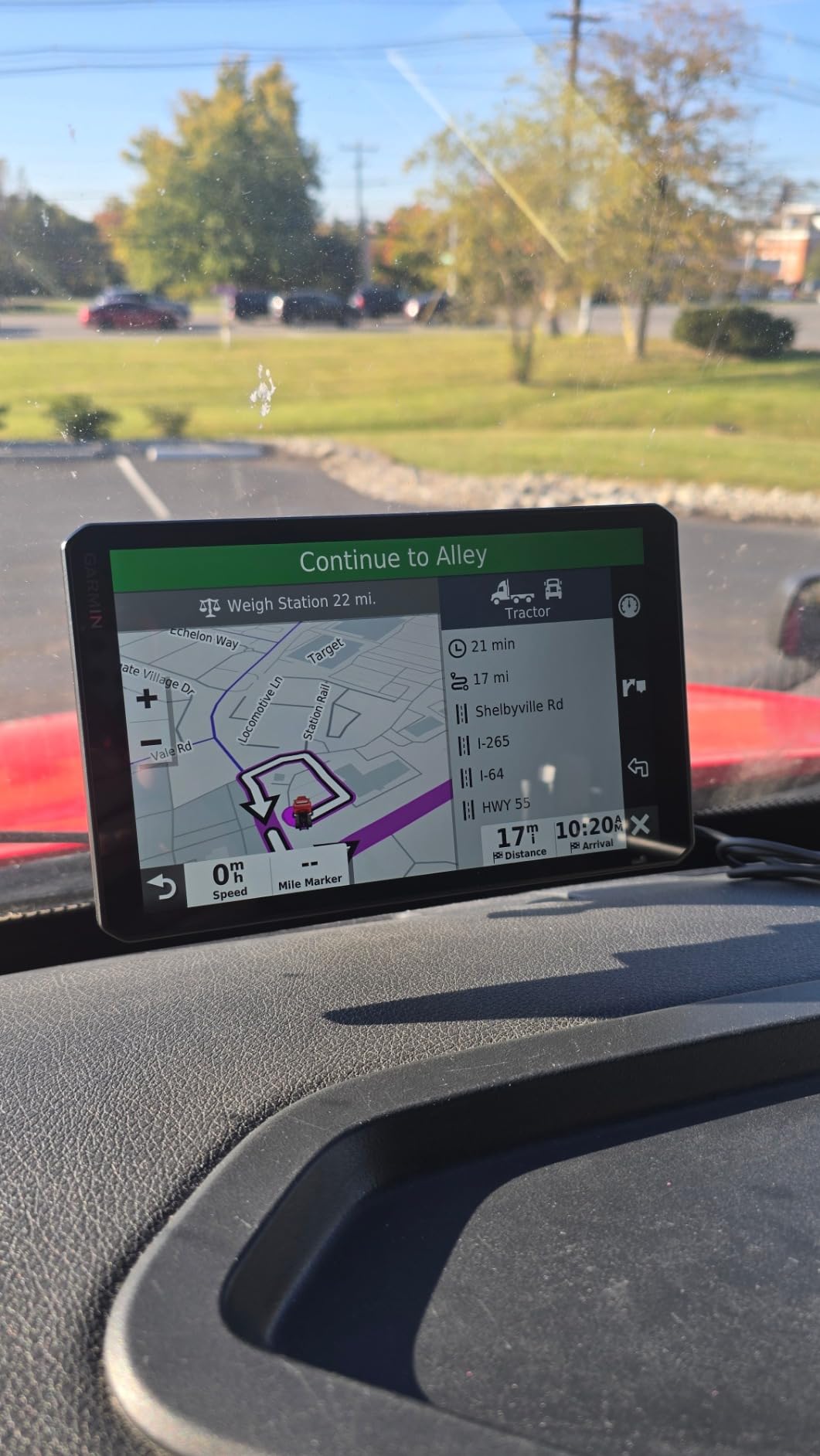 Garmin Dezl OTR500, 5.5-inch GPS Truck Navigator, Custom Truck Routing and Load-to-Dock Guidance, 010-02603-00 customer photo 1