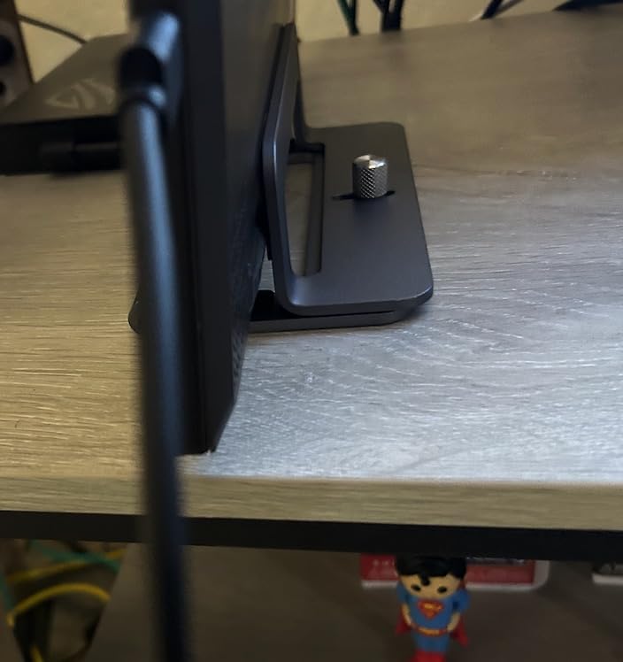 UGREEN Vertical Laptop Stand Holder for Desk Compatible with MacBook Pro, MacBook Air Stand Vertical Aluminum Adjustable for Up to 17.3 Inch Gaming Laptop, Gray customer photo 2