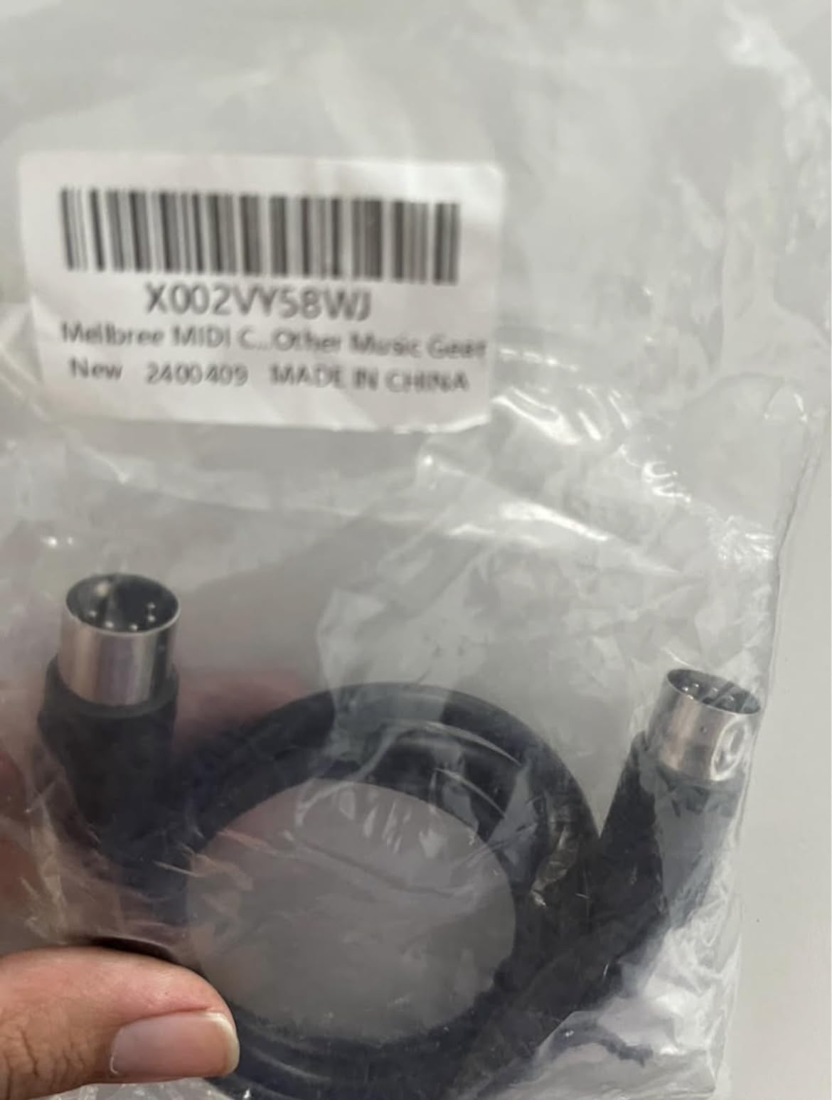 Mellbree MIDI Cable, 2-Pack 3-Feet Male to Male 5-Pin MIDI Cable Compatible with MIDI Keyboard, Keyboard Synth, Rack Synth, Sampler, External Sound Card, Sound Source and Other Music Gear customer photo 1