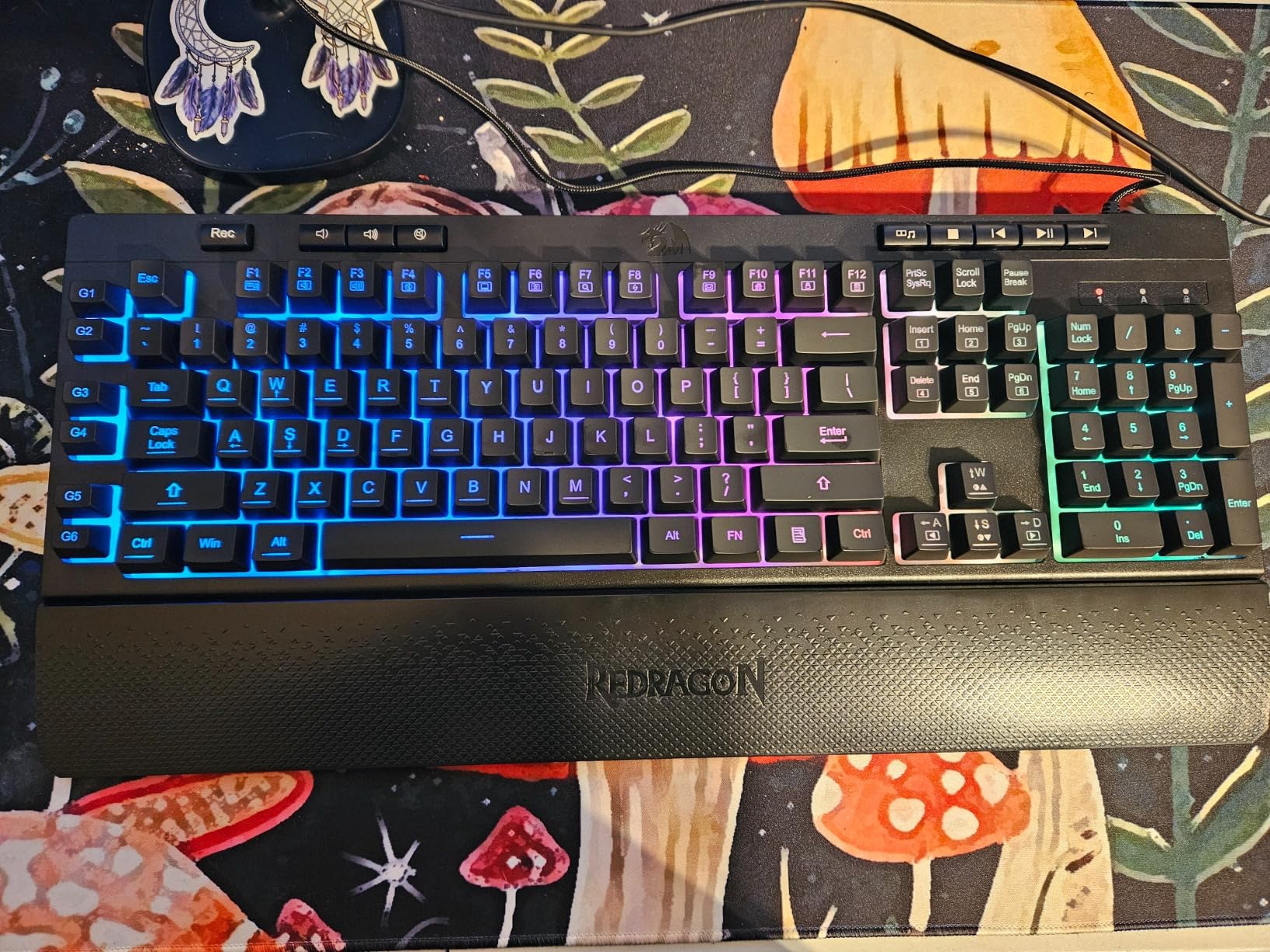Redragon K512 Shiva RGB Backlit Membrane Gaming Keyboard with Multimedia Keys, Linear Mechanical-Feel Switch, 6 Extra On-Board Macro Keys, Dedicated Media Control, Detachable Wrist Rest, White customer photo 2