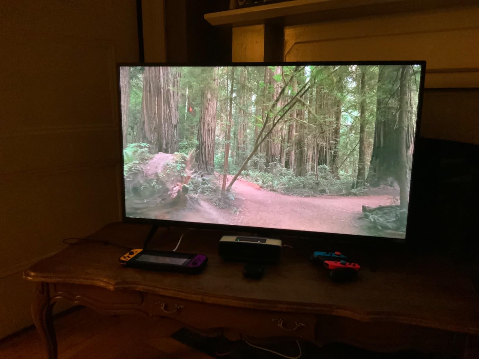 VIZIO 24-inch D-Series Full HD 1080p Smart TV with Apple AirPlay and Chromecast Built-in, Alexa Compatibility, D24f-J09, 2022 Model customer photo 1