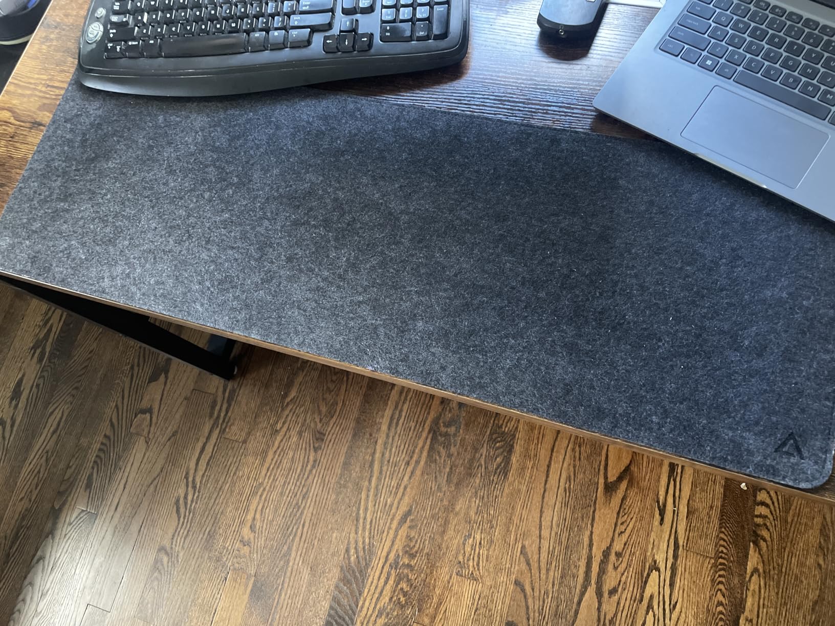 DELTAHUB - Minimalistic Felt Desk Protective Pad, Anti-Fray, Anti-Slip, Easy to Clean, Easy Glide, Long Lasting, Sleek Design, Comfortable, Resistant, Desk Mat, PC, Mac, Laptop - Medium (12x35inch) customer photo 1