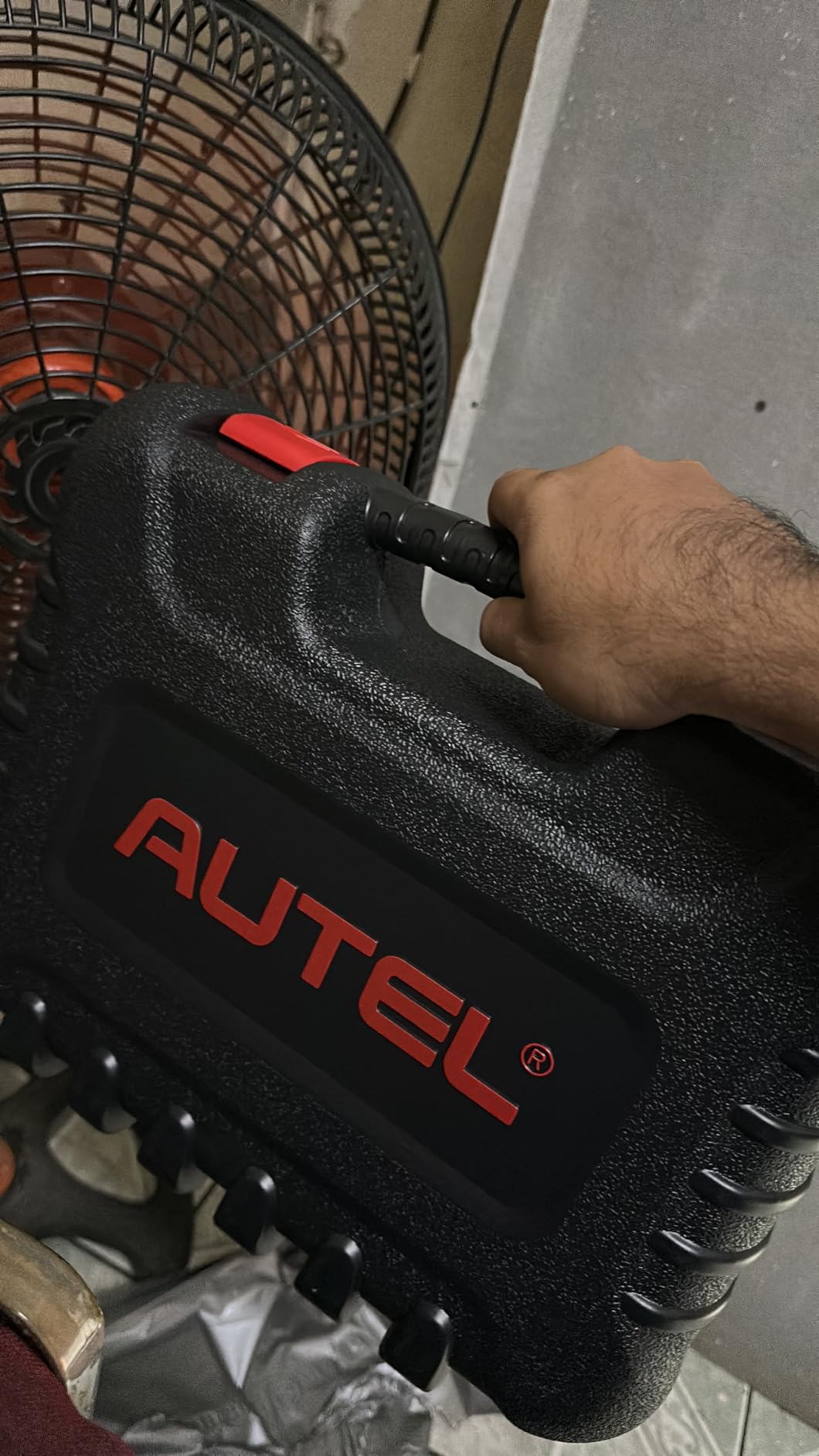 Autel Scanner MaxiCOM MK900BT, 2026 MK900-BT V2.0 Bidirectional Diagnostic Tool, 8in Up of MK900 MX900 MK808S MK808BT MX808S MK808Z, 3000+ Active Tests, 40+ Service, CAN-FD&DOIP, All System, FCA 11 OS customer photo 1