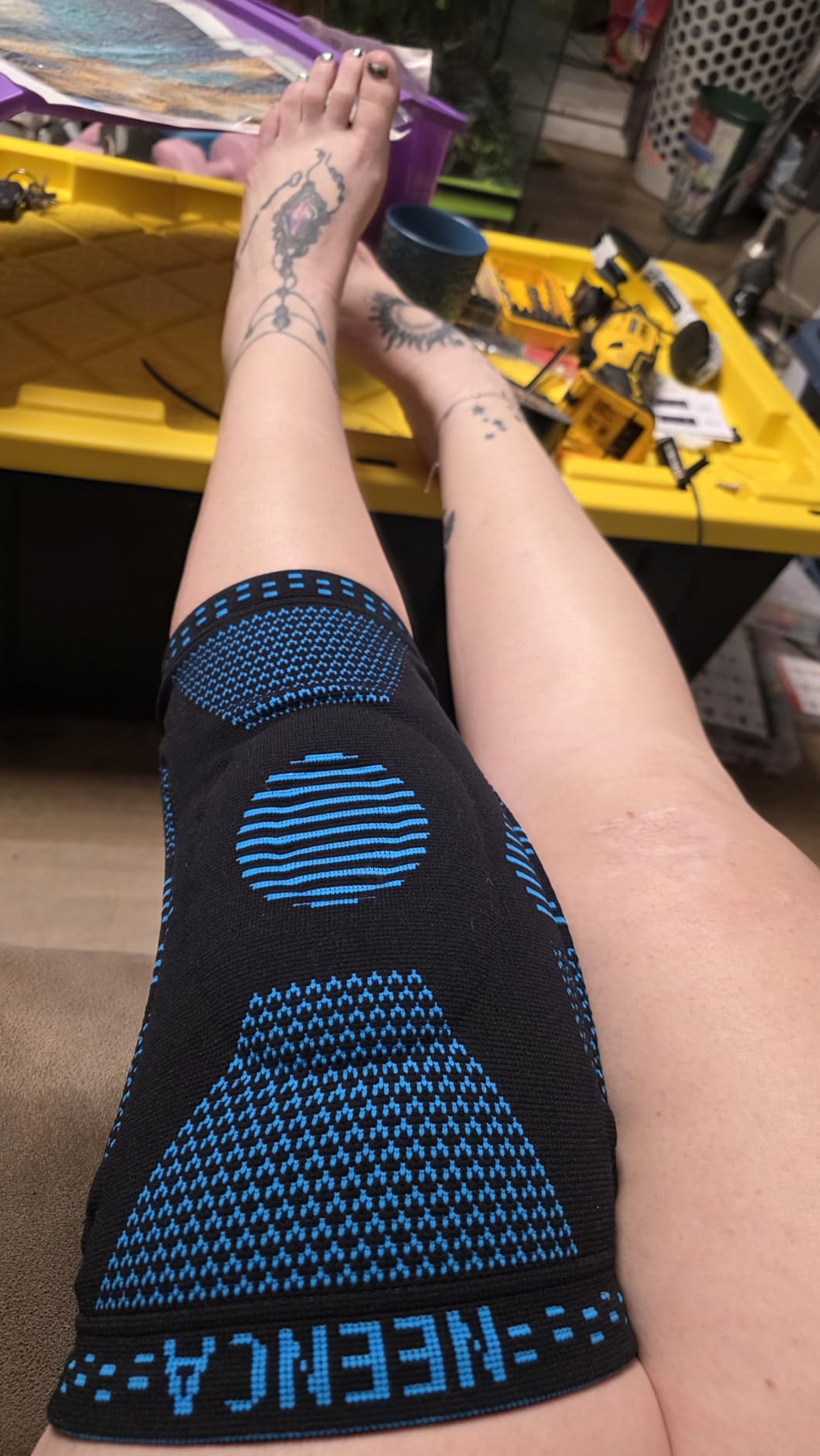 NEENCA Professional Knee Brace, Compression Knee Support with Patella Gel Pad & Side Stabilizers, Medical Knee Sleeve for Pain Relief, ACL,PCL, Meniscus, Injury Recovery, Arthritis, Sports, Workout customer photo 1