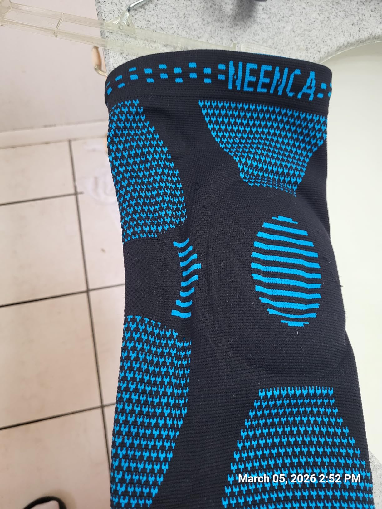 NEENCA Professional Knee Brace, Compression Knee Support with Patella Gel Pad & Side Stabilizers, Medical Knee Sleeve for Pain Relief, ACL,PCL, Meniscus, Injury Recovery, Arthritis, Sports, Workout customer photo 2