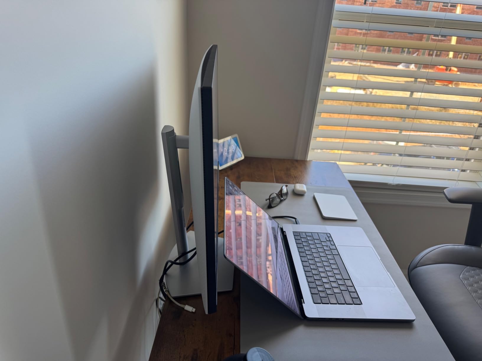 Dell S2722DC Monitor - 27-inch WQHD (2560x1440) 75Hz, USB Type-C Connectivity customer photo 1