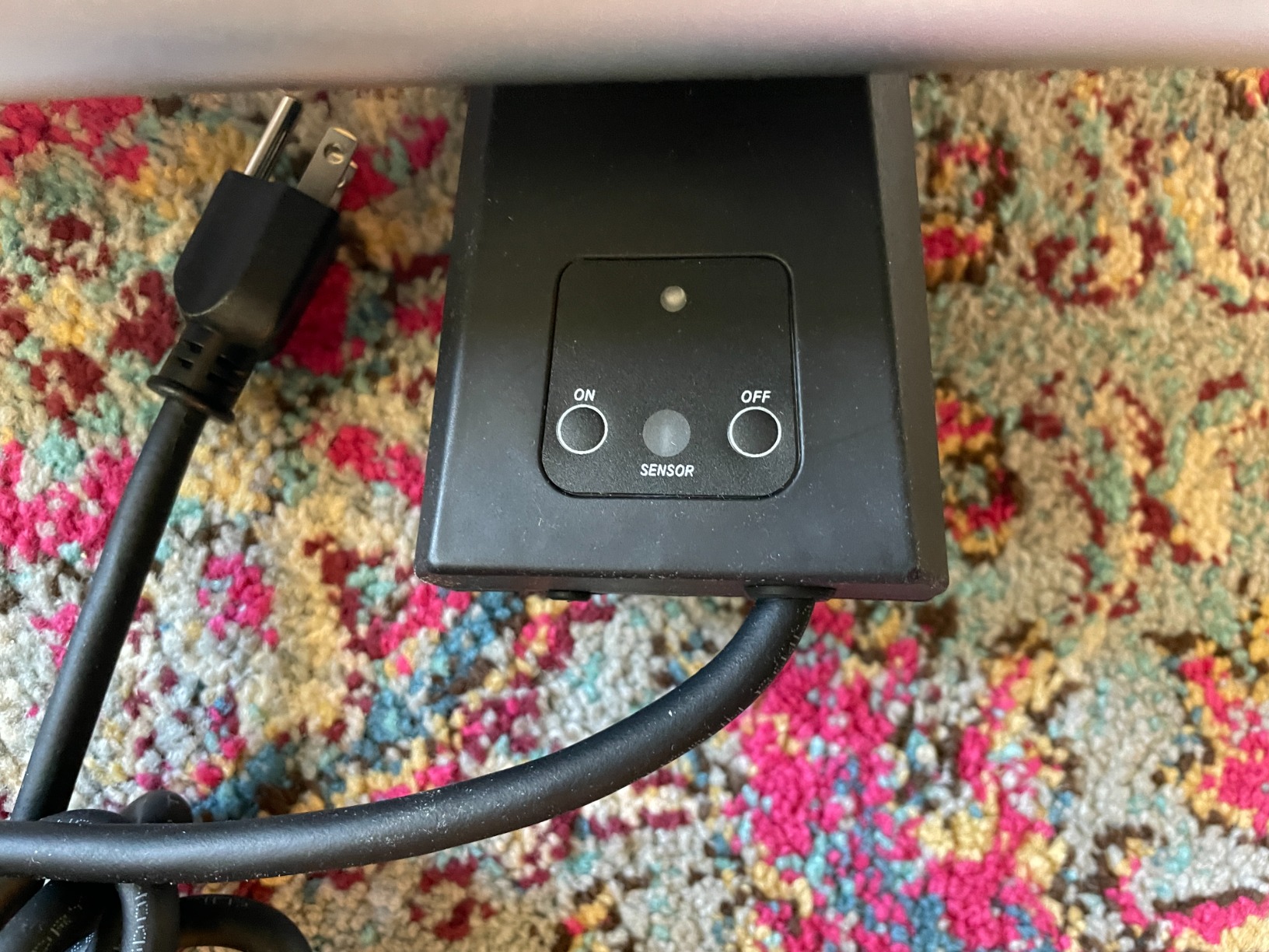 SereneLife Infrared Patio Heater, Wall-Mounted Electric Heater with Remote Control, 1500W, IP65 Approved, Odorless, Indoor/Outdoor for Patio, Restaurant, Backyard, Garage, Decks customer photo 1