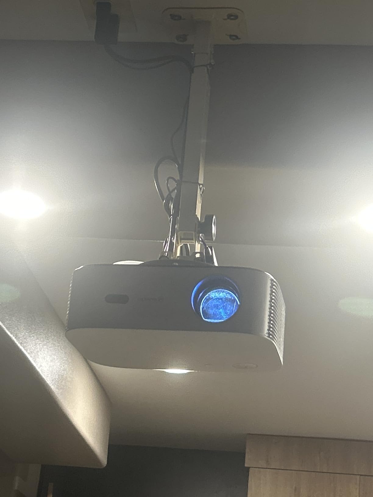 JOY worker Universal Projector Ceiling Mount Wall Bracket Holder Fits Flat or Sloped Ceiling Height Adjustable with Extendable Arms for Home and Office Projector customer photo 1