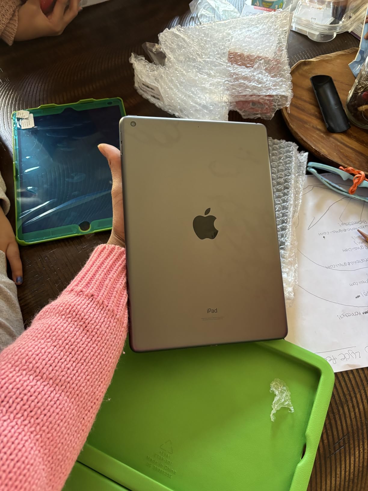 Apple iPad 2021 (10.2-inch, Wi-Fi, 64GB) - Space Gray (Renewed) customer photo 1