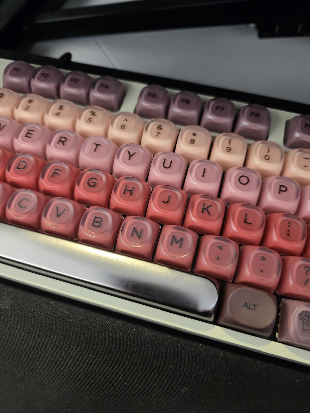 Keychron C2 Full Size Hot-swappable Wired Mechanical Keyboard Compatible with Mac, Keychron Brown Switch, 104 Keys ABS Retro Color Keycaps Gaming Keyboard for Windows, USB-C Type-C Braid Cable customer photo 1