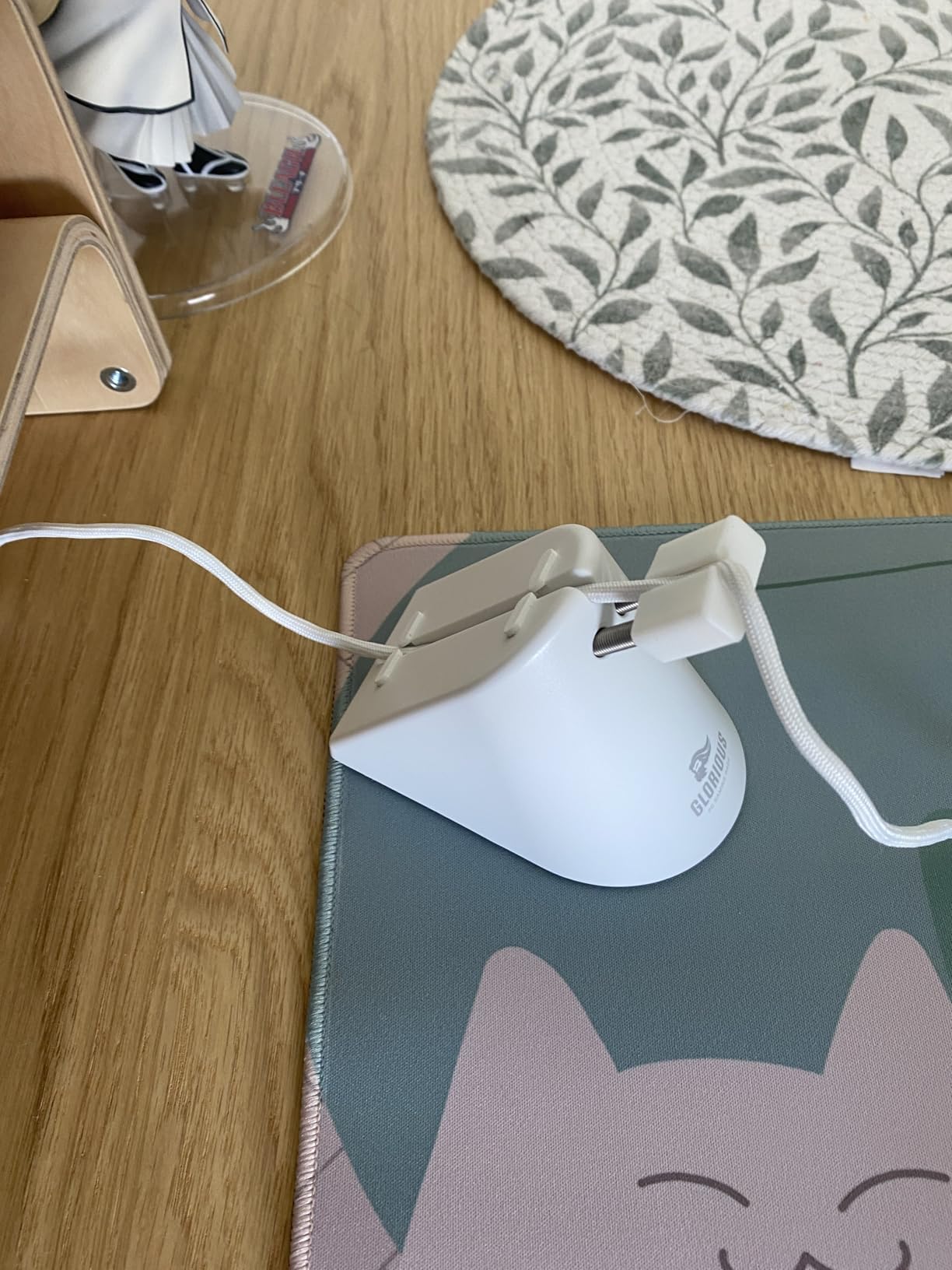 GLORIOUS Gaming Mouse Bungee - Flexible Mouse Cable Management - Gaming Mouse Accessory (White) customer photo 2