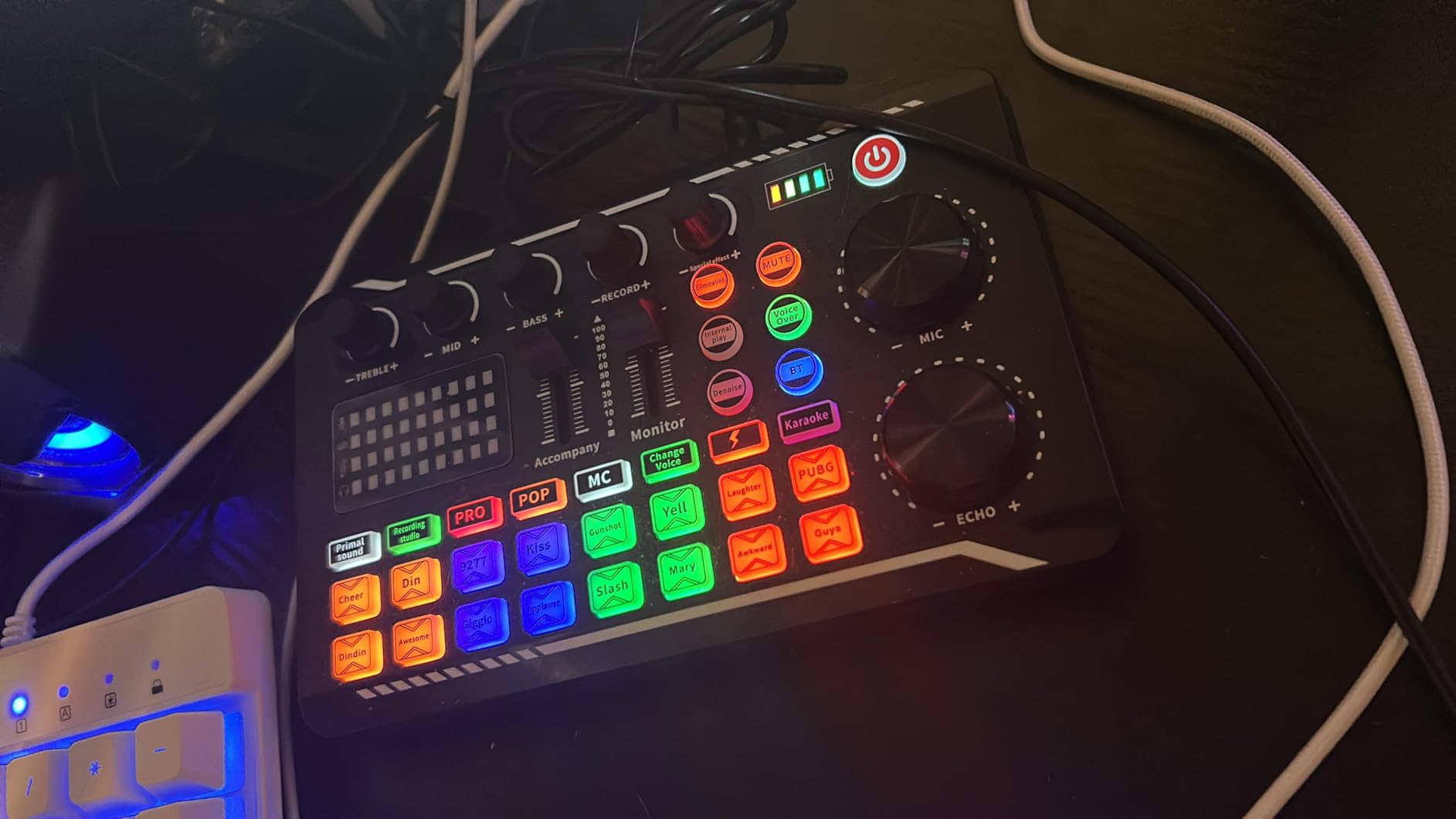 Facmogu F998 Live Sound Card Audio Mixer, Podcast Audio Interface with DJ Mixer Effects, Voice Changer with Sound Effects for PS4 PS5 Karaoke Tiktok YouTube Live Streaming Record Gaming customer photo 1