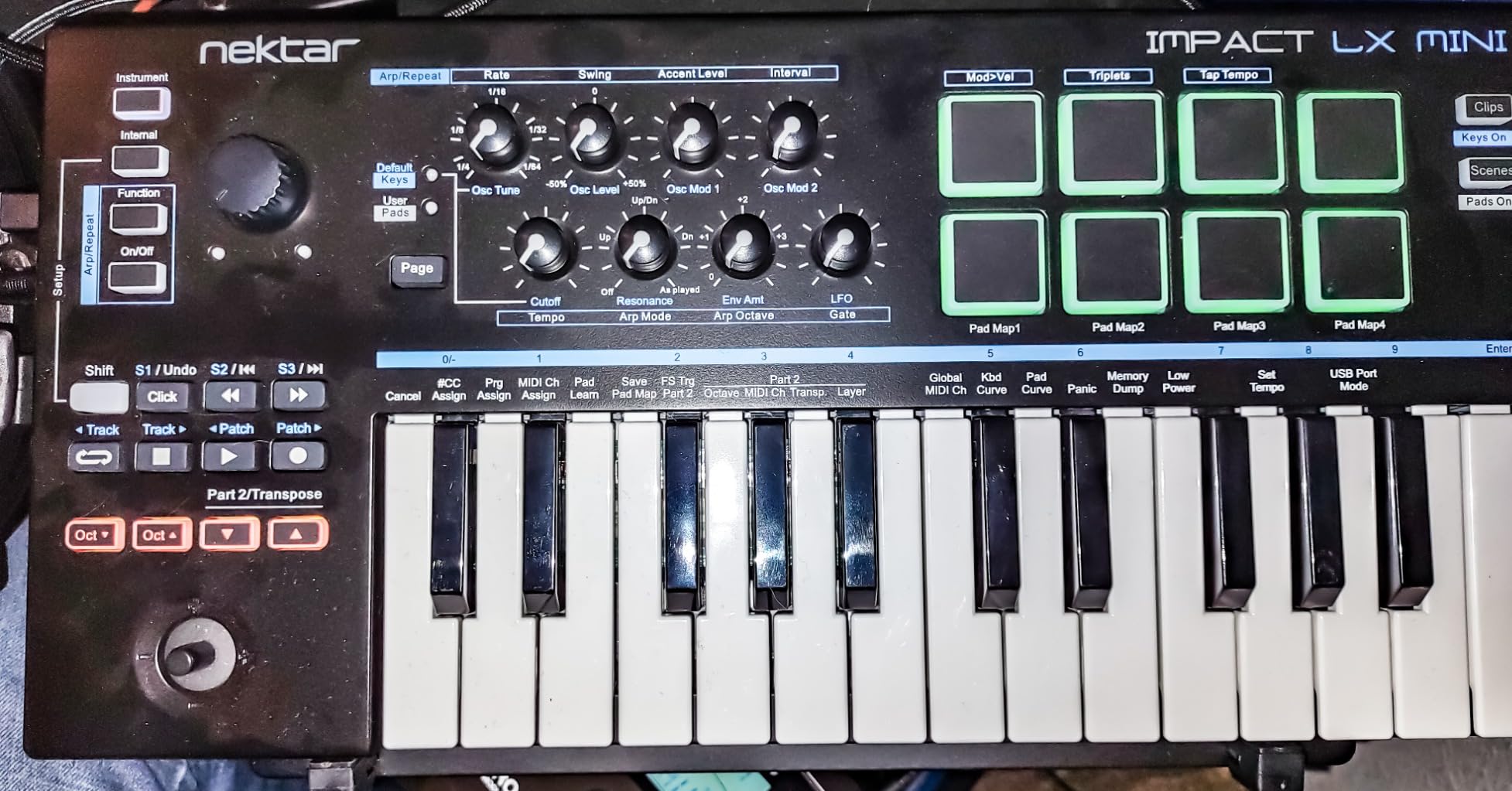 Nektar Impact LX Mini - USB MIDI Controller Keyboard with Nektar DAW Integration Black customer photo 1