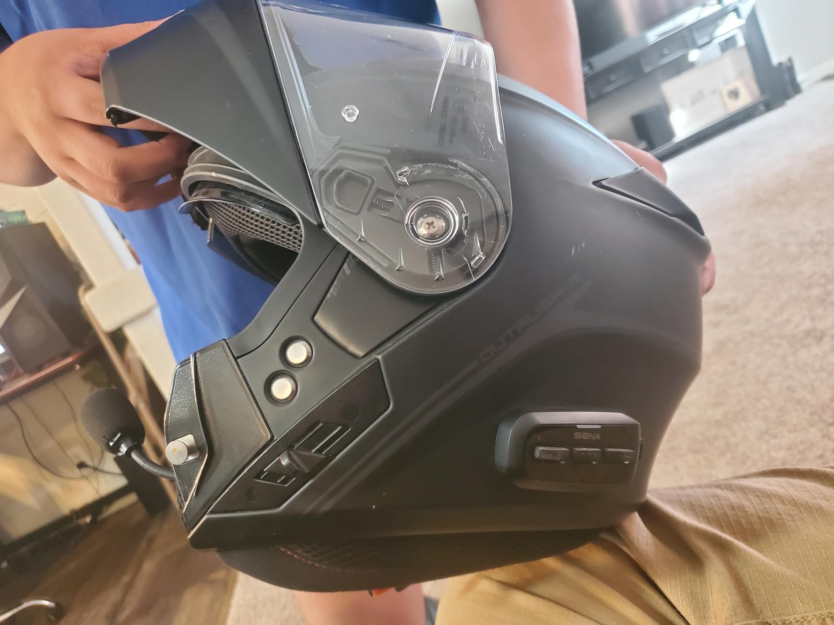 Sena Outrush R Bluetooth Modular Motorcycle Helmet with Intercom System customer photo 2