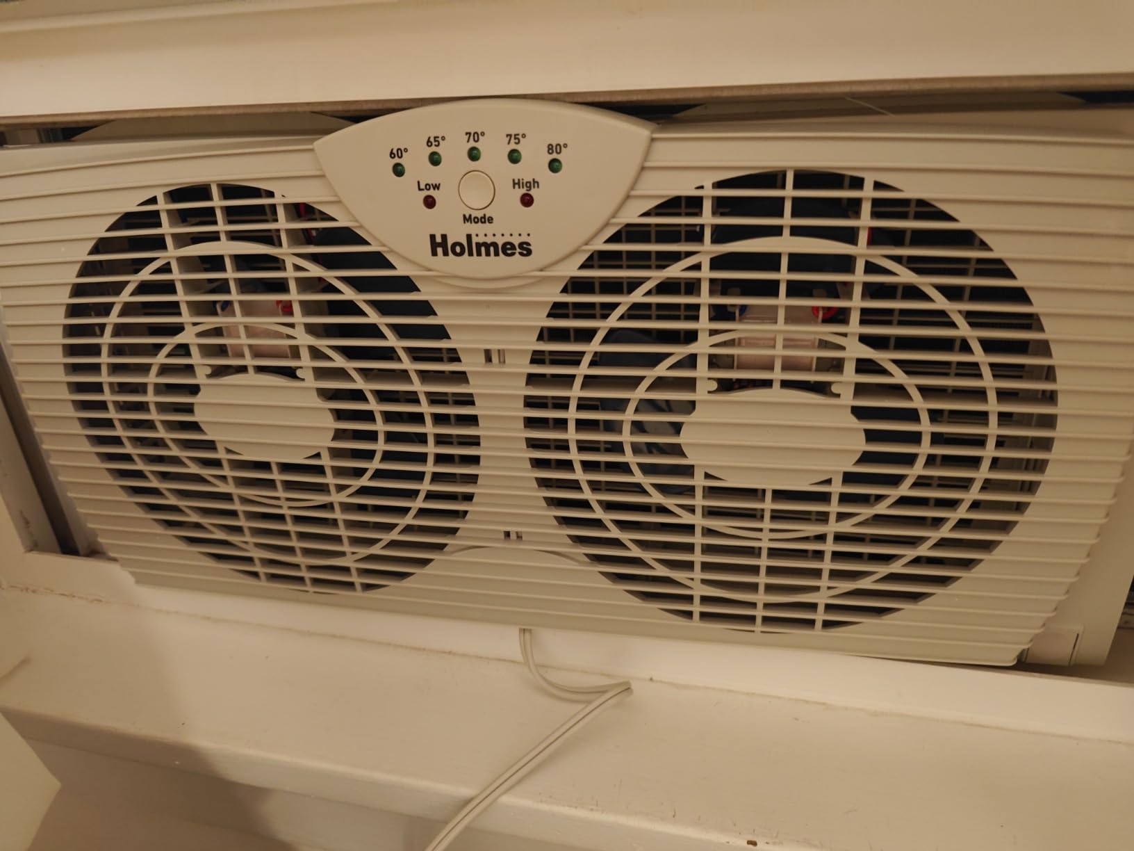HOLMES Dual Blade Digital Window Fan with Programmable Thermostat Control, Dual 3 Blade Fans, 2 Speeds, Expandable Side Panel customer photo 2