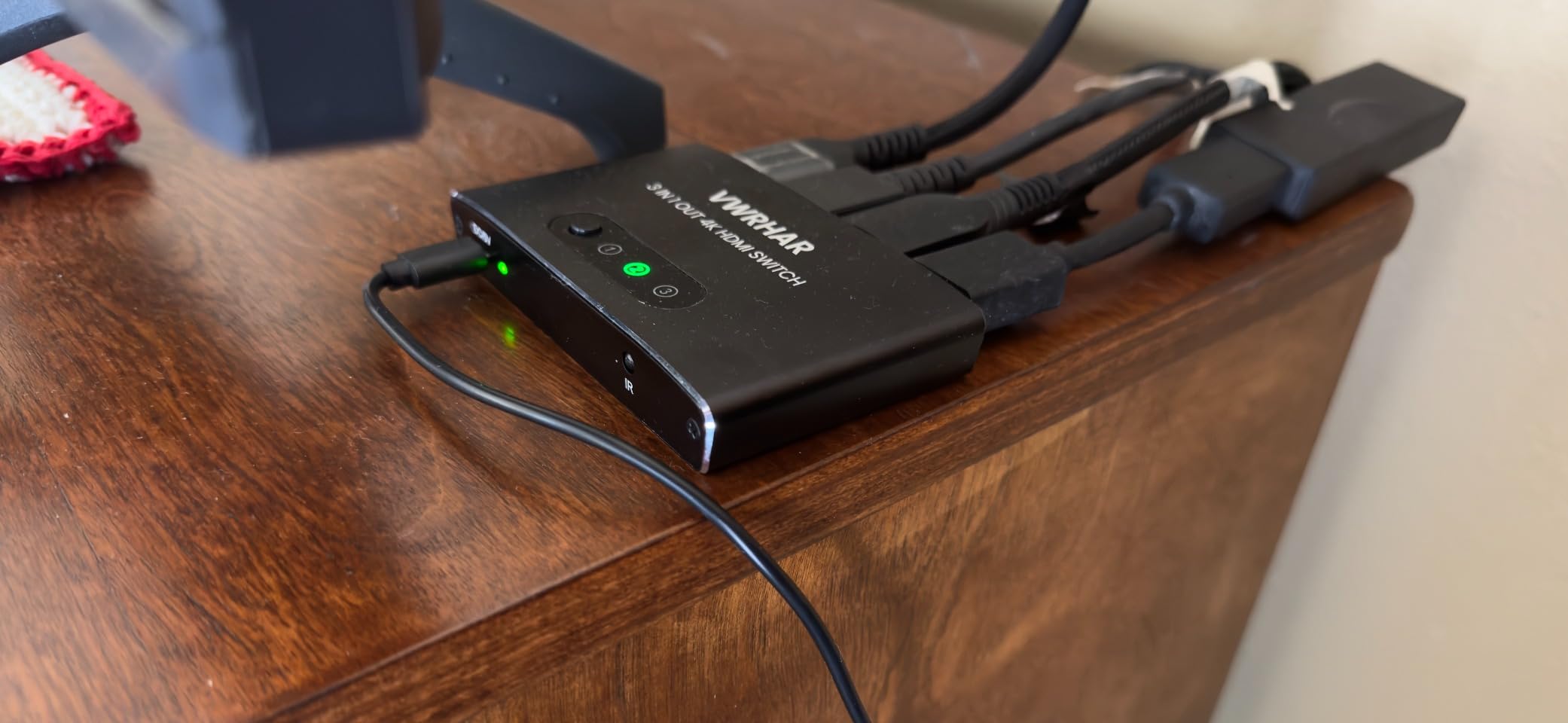 HDMI Switch 3 in 1 Out 4K UHD HDMI Switcher Splitter, Automatic Switch with Remote Metal HDMI Switch Box Hub Support 4K 3D 1080P HDCP2.2 for PS5 PS4 Xbox DVD Player Fire Stick Apple TV PC customer photo 1