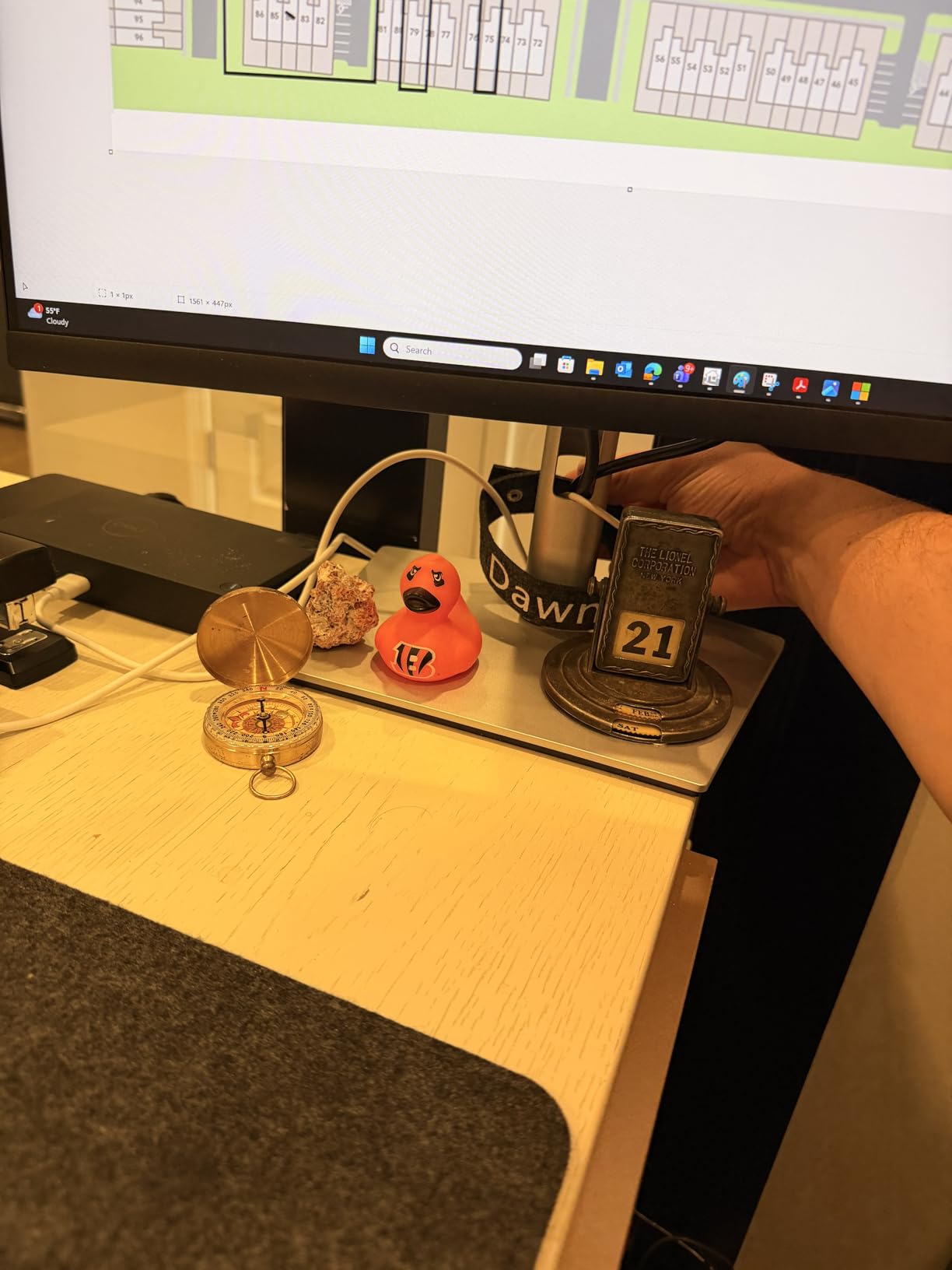 Felt Desk Mat | Computer Mat for Desk(36x12Inches) | Large Felt Mouse Pad and Keyboard Mat | Desk Protector for Office | Dark Gray customer photo 2