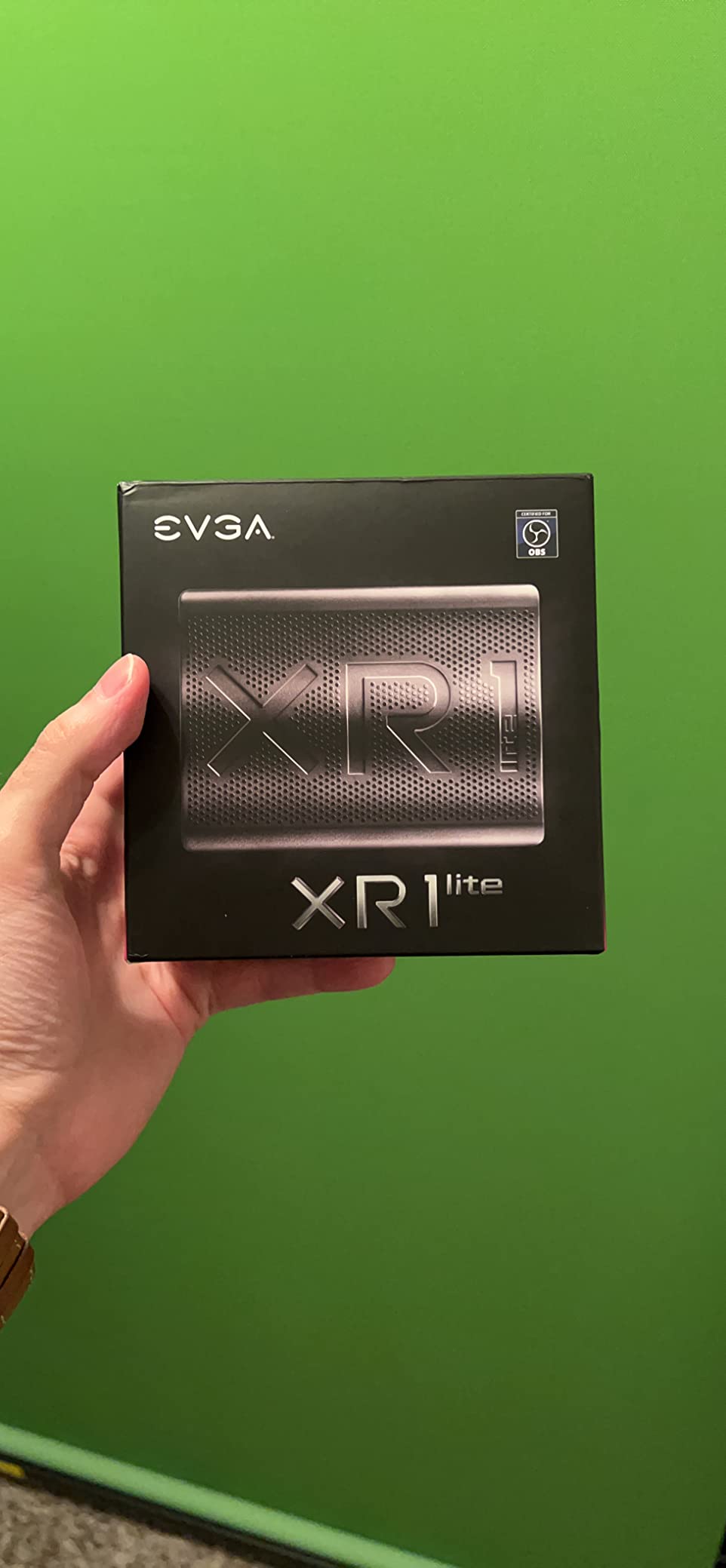 EVGA XR1 Pro Capture Card, 1440p/4K HDR Capture/Pass Through, Certified for OBS, USB 3.1, ARGB, Audio Mixer, PC, PS5, PS4, Xbox Series X and S, Xbox One, Nintendo Switch customer photo 2