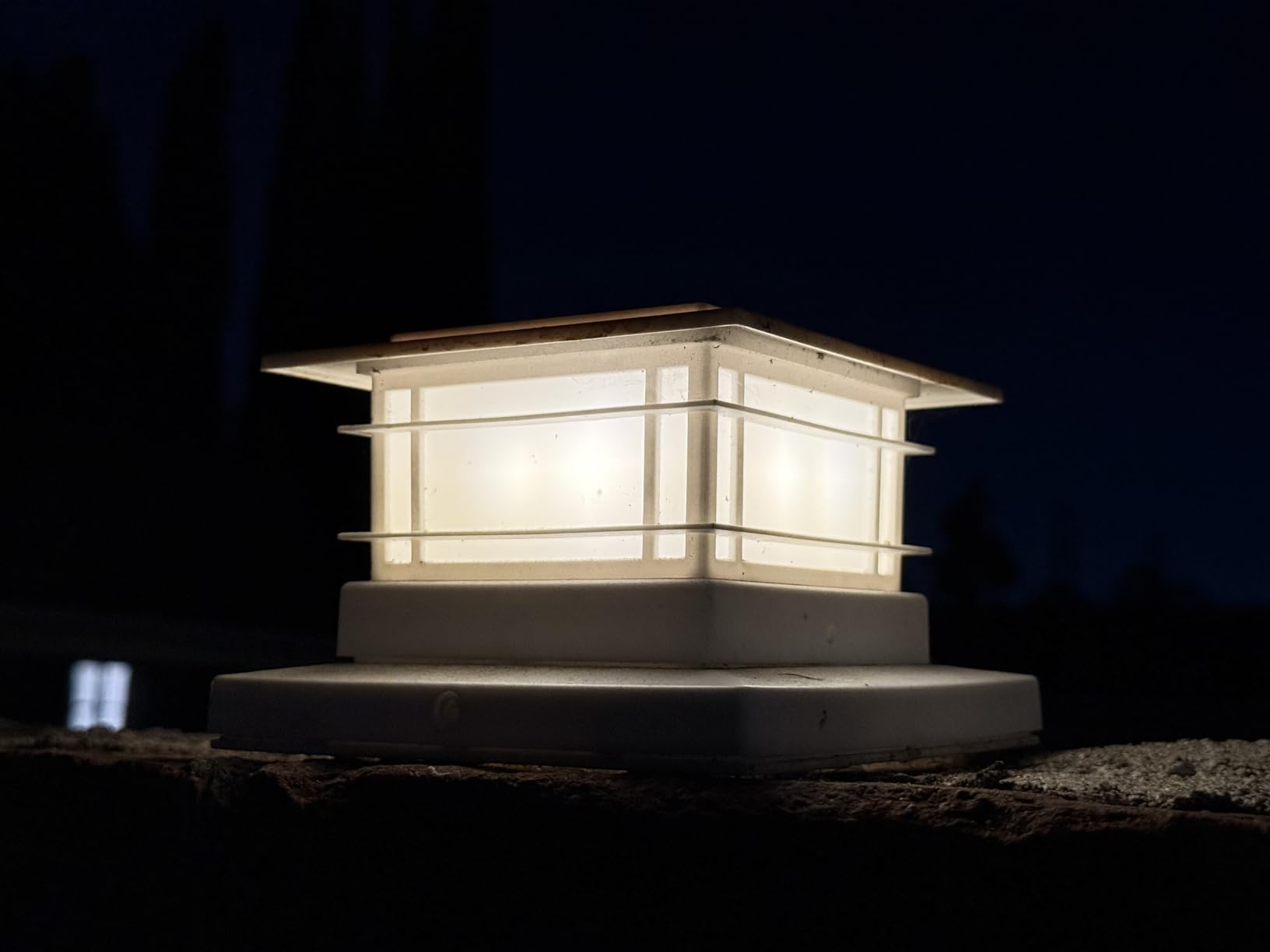 Dynaming 6 Pack Solar Post Cap Lights Outdoor, Fence Post Solar Lights Fit for 4x4 5x5 6x6 Vinyl/Wooden Posts, High Brightness Warm White SMD LED Lighting Decor for Garden Deck Patio customer photo 1