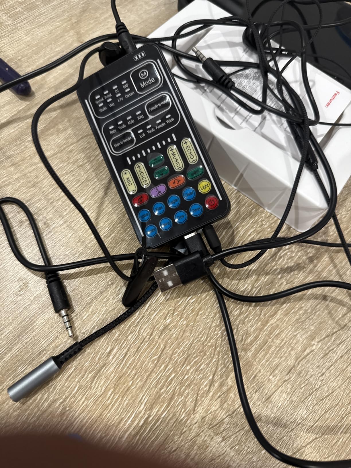 sktome Portable Voice Changer, 2rd Generation i9 Live Sound Card, Cool Lights Sound Board - Voice Disguiser/Modulator for PS4/PS5/Xbox One/PC/Phone/Laptops with Adjustable Voice Functions customer photo 1