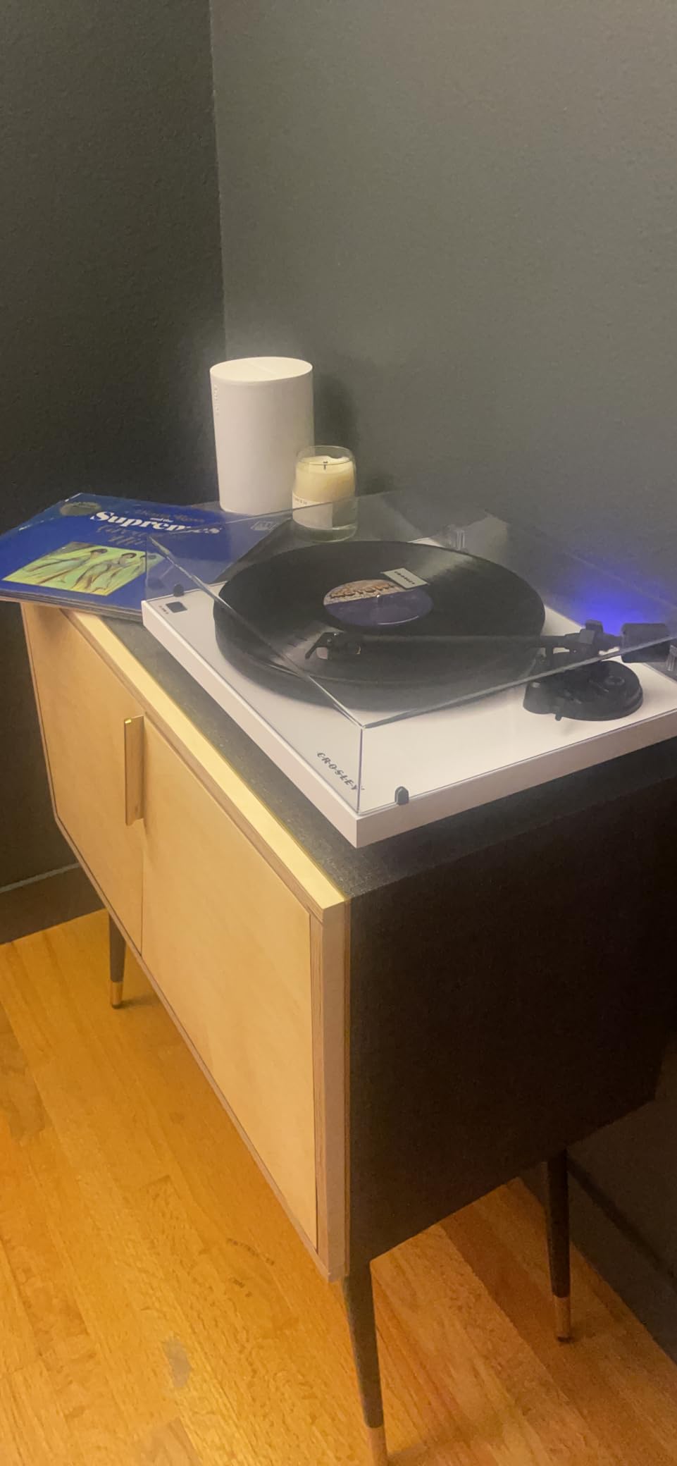 Crosley C6B-WH Belt-Drive Bluetooth Turntable Record Player with Adjustable Tone Arm, White customer photo 1
