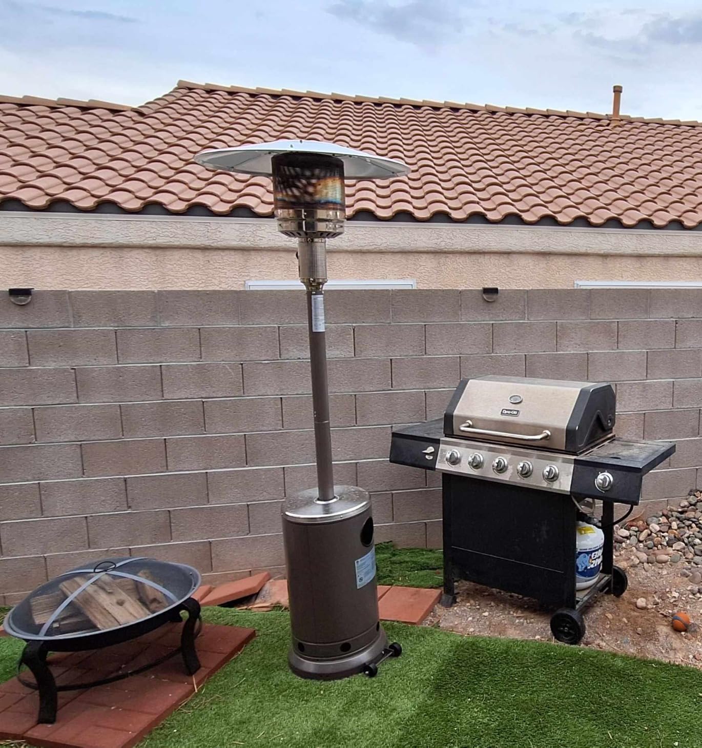 Hykolity 50,000 BTU Patio Heater with Sand Box, Table Design, Double-Layer Stainless Steel Burner, Brown customer photo 1