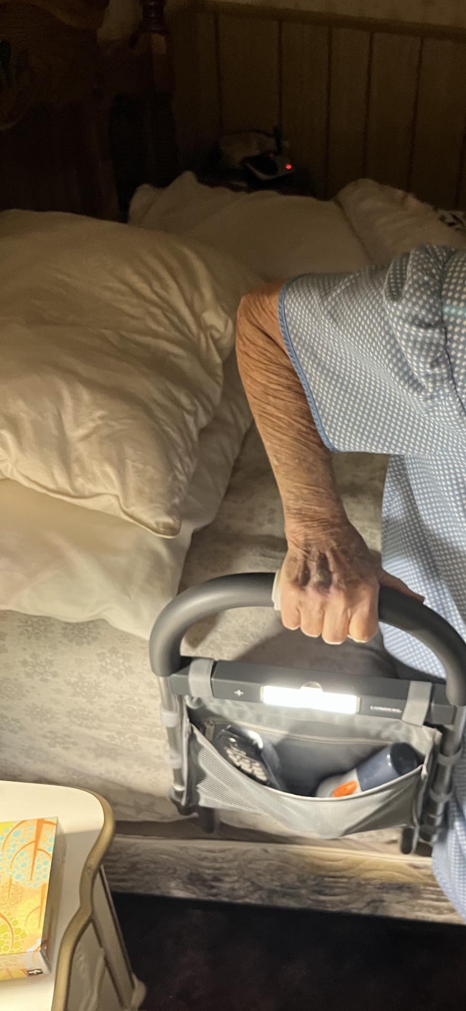 Lunderg Bed Assist Rail for Seniors with Motion-Activated Light & Non-Slip Grab Bar - Easy to Install Bed Rails for Elderly Adults Safety & Post-Surgery - Helps Reduce Falls & Support Independence customer photo 1