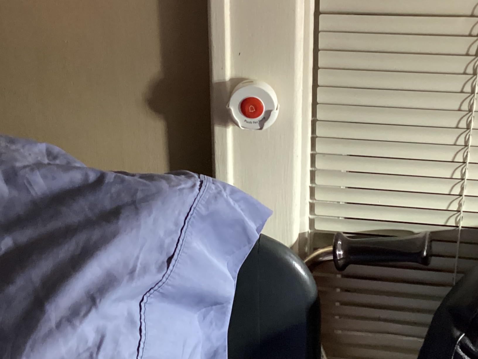 Caregiver Pager Wireless Call Buttons for Elderly Monitoring SOS Alert System Portable Alarm for Nurse Call Seniors Patients Emergency Home customer photo 1