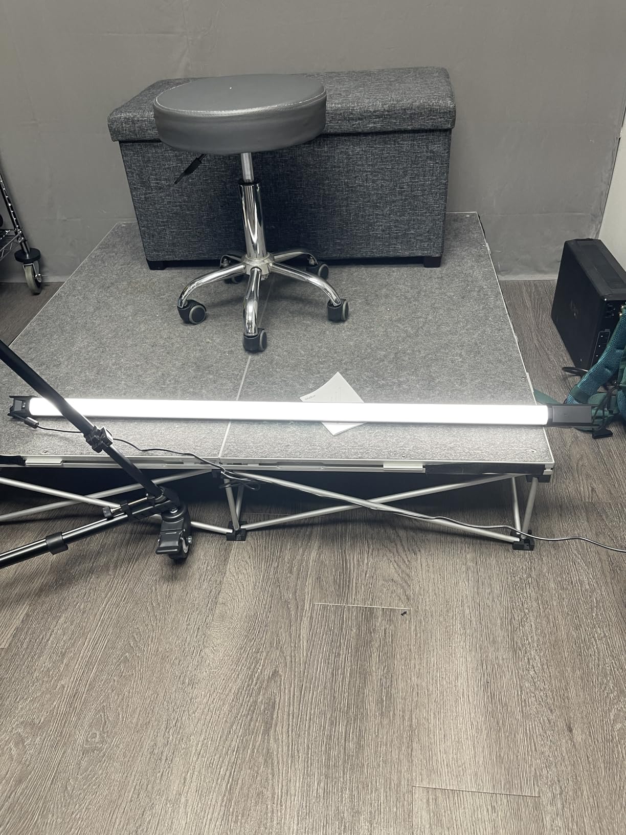 Godox TL120 RGB Tube Light, 2700K-6500K Rechargeable Dimmable Full Color LED Video Light Stick, CRI 96, TLCI 98 with Built-in 5200mAh Battery and APP DMX Control customer photo 2