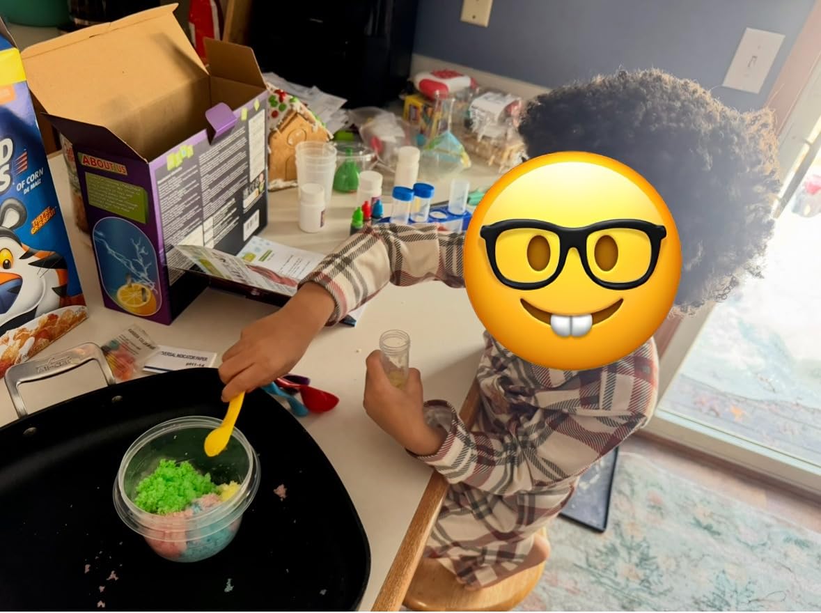 UNGLINGA 70 Lab Experiments Science Kits for Kids Educational Scientist Toys Birthday Gifts Idea for Girls Boys, Chemistry Set, Erupting Volcano, Fruit Circuits, S.T.E.M Activities Science Project customer photo 1