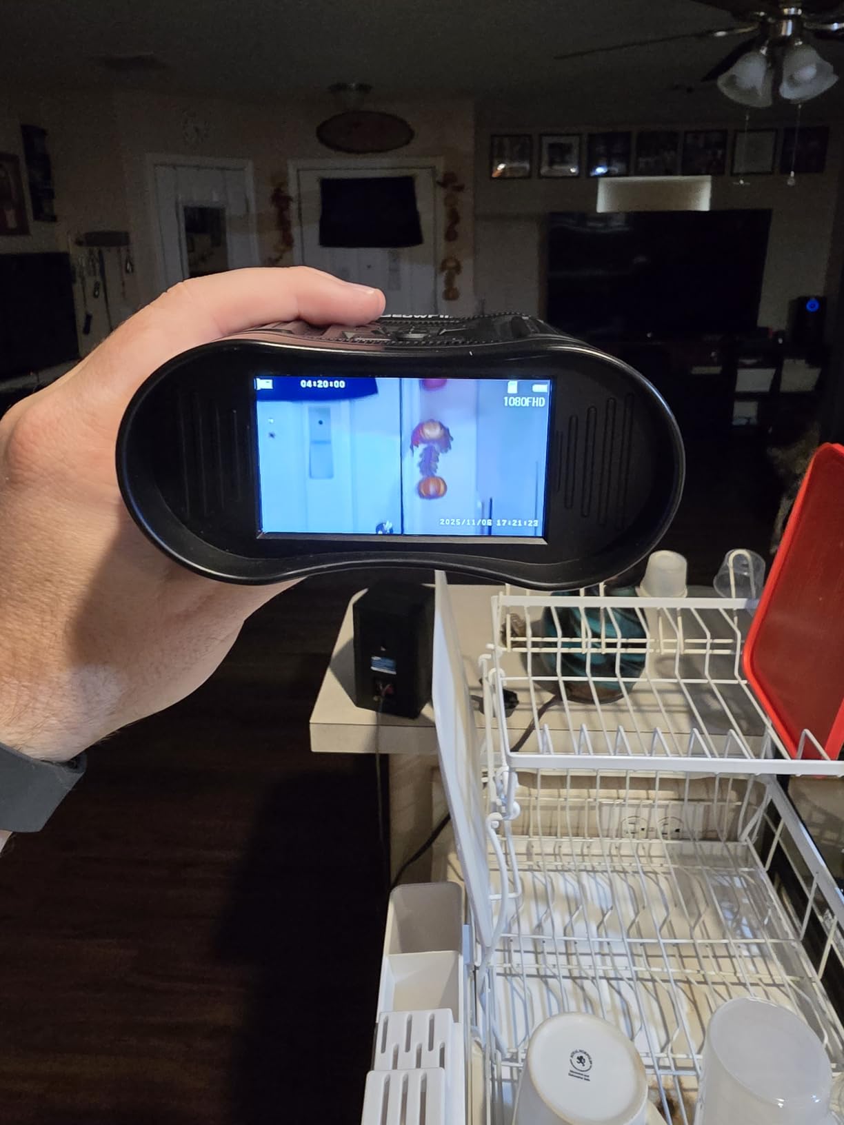 GeowFiiTech Night Vision Monocular, 4K Infrared Digital Night Vision Goggles with 850nm IR, 40M Photo & 4K Video, 984FT Range, 8X Zoom, Rechargeable Battery, 32GB Card for Hunting Camping Adventure customer photo 1