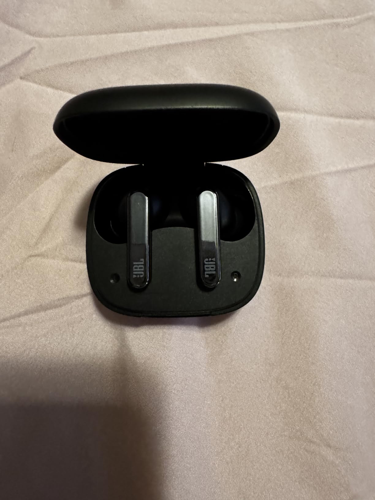 JBL Live Pro 2 - True Wireless Noise Cancelling Earbuds, up to 40 Hours of Playback with Wireless Charging, 6 mics for Perfect Calls, Touch & Voice Control, IPX5 Water Resistant (Black) customer photo 1