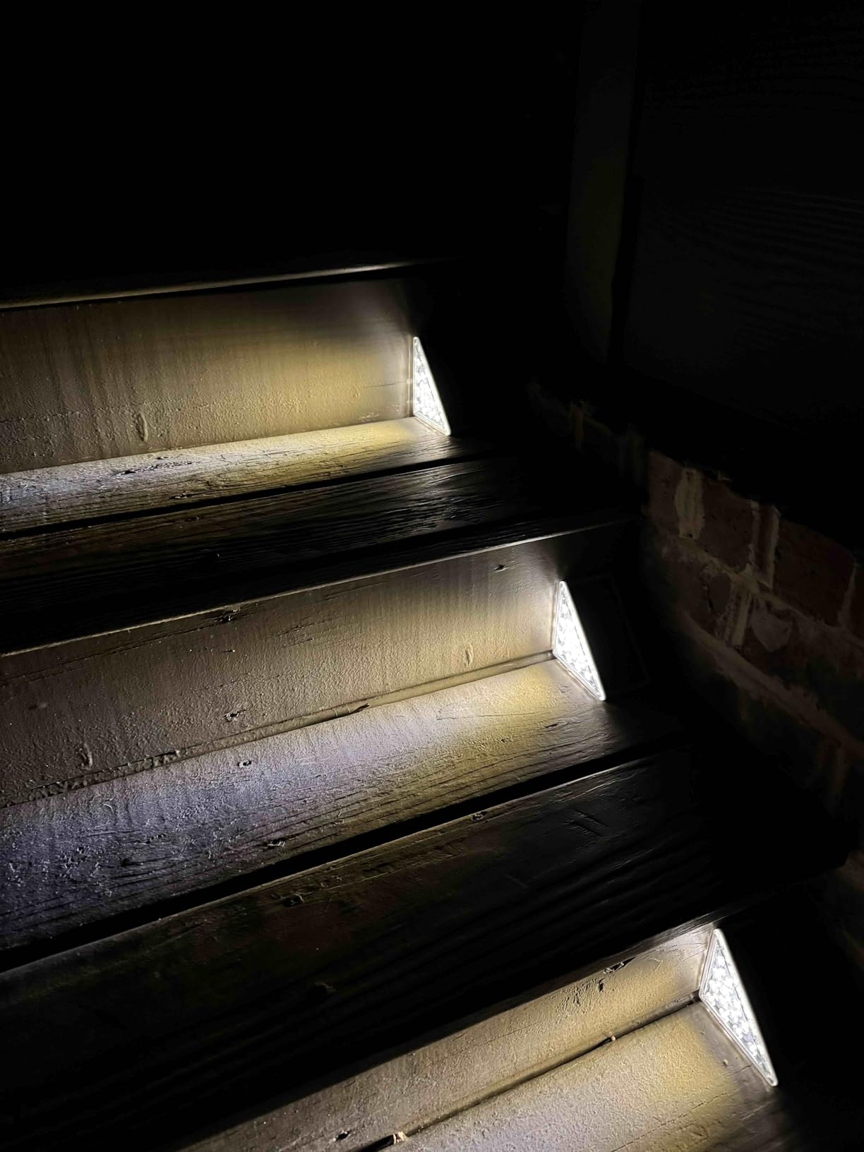 LED Solar Step Lights Waterproof Outdoor Stair Lights, Solar Deck Lights Outdoor Decor IP67 Solar Decoration Lights for Yard, Patio, Garden, Walkways, Front Door, Pathway, Driveway, Porch 6 Pack customer photo 1