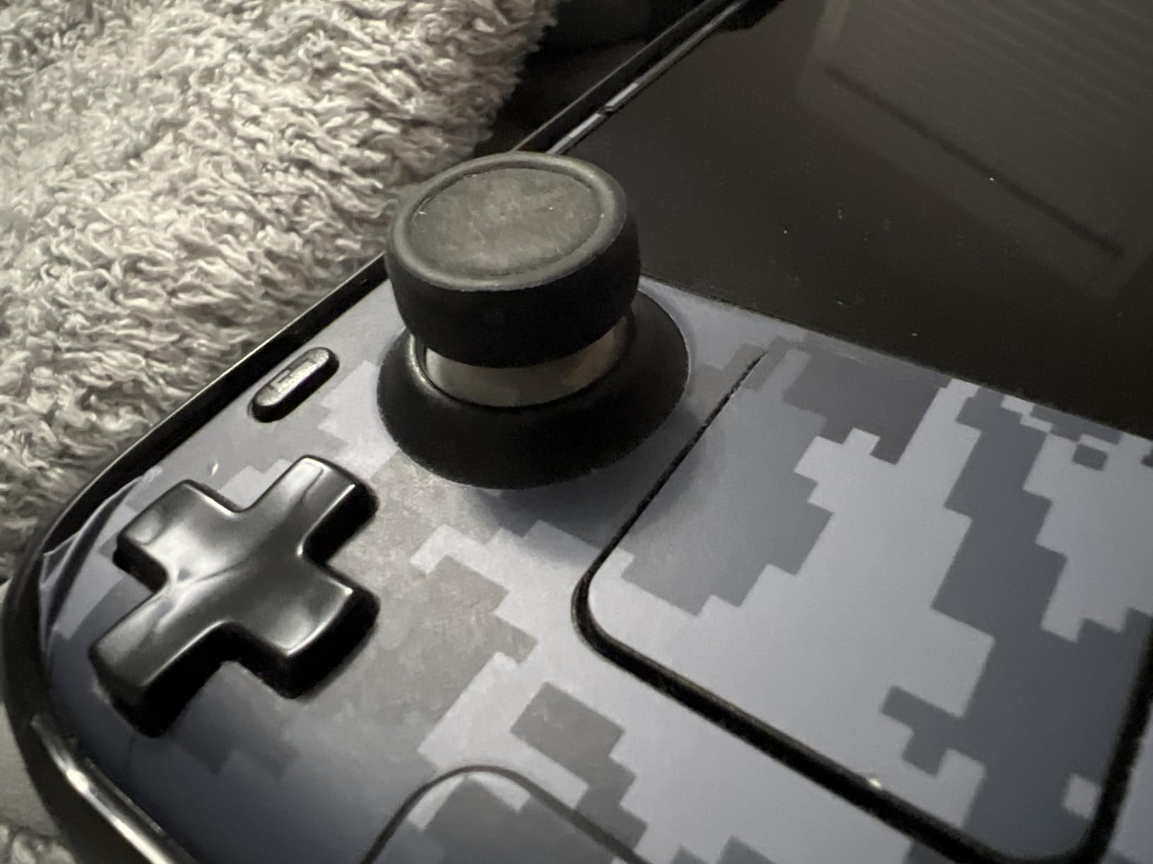 Setex Gecko Grip, Thumbstick Grip Covers, for PlayStation PS5, PS4, Xbox One, Switch Pro, Steam Deck, Anti-Slip Microstructured Analog Stick Thumb Grips, (1 Pair) Red, Grip Covers Only customer photo 1