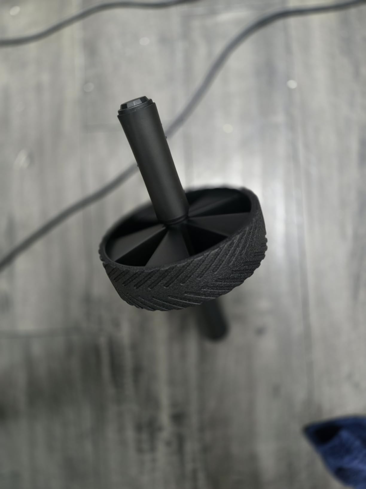 Vinsguir Ab Roller Wheel - Ab Workout Equipment for Abdominal & Core Strength Training, Home Gym Fitness Equipment for Men Women customer photo 2