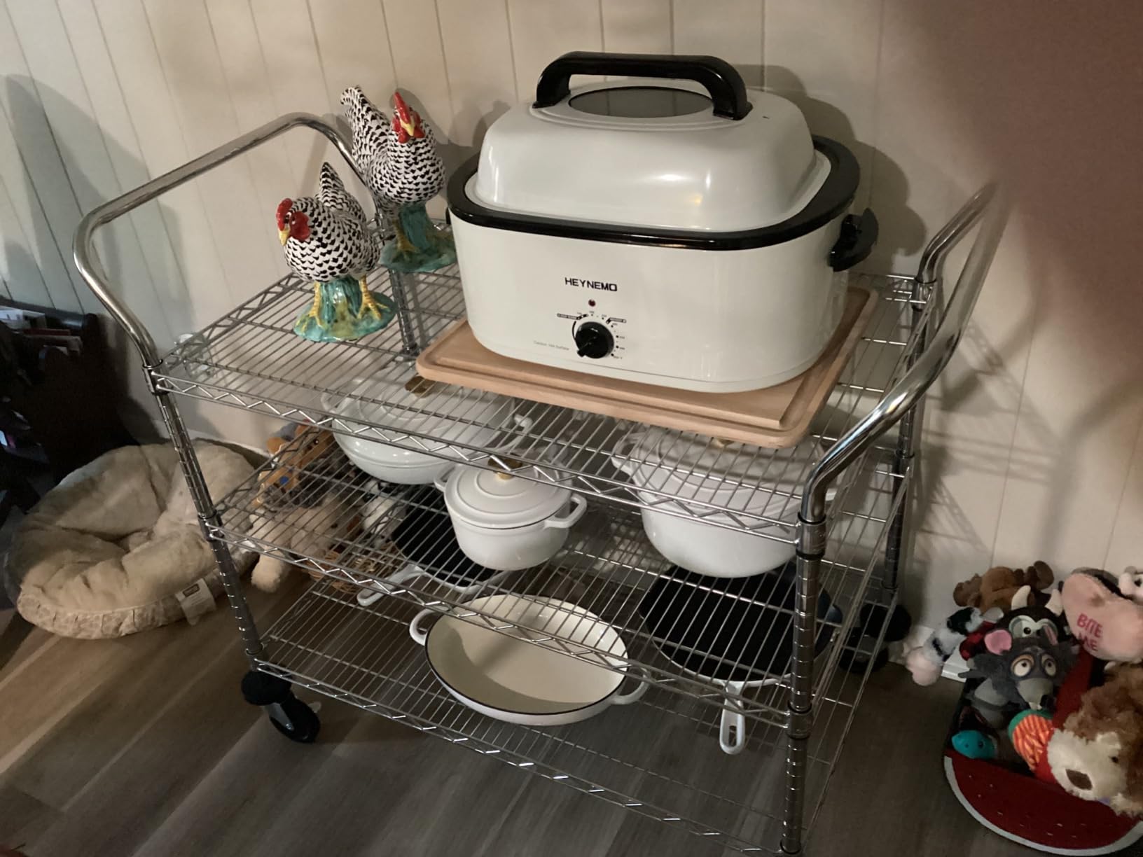 Finnhomy 2 Tier Commercial Grade Rolling Cart, Heavy Duty Utility Cart, Carts with Wheels and Handles, Kitchen Carts on Wheels, Metal Cart with 600 lbs Capacity, Shelf Size 23.6