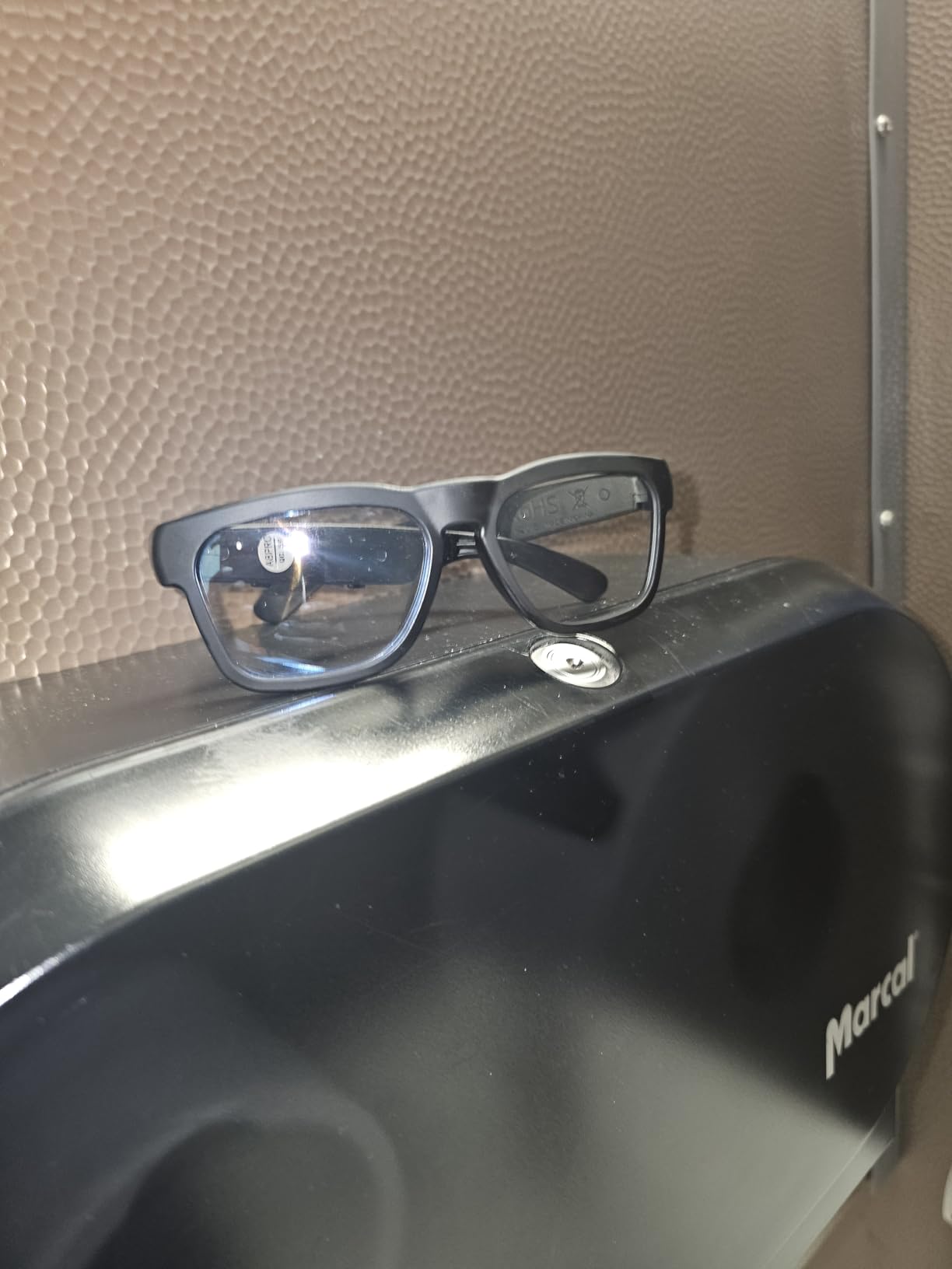 OhO sunshine Bluetooth Glasses: Voice Control and Open Ear Style Smart Glasses to Listen Music & Calls, UV400 Protection Lens customer photo 1