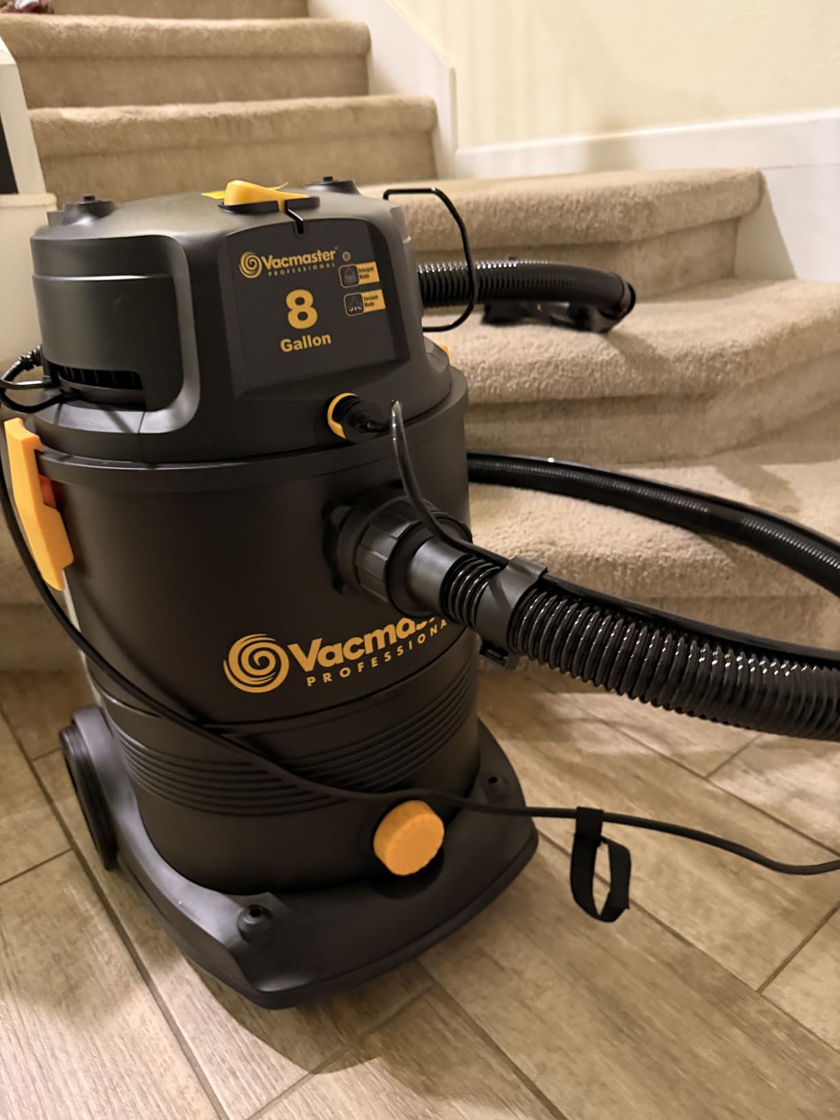 Vacmaster VK609PFR 0201 6 Gallon 5.5 Peak HP 3-in-1 Wet/Dry/Upholstery Shampoo Vacuum Cleaner customer photo 1