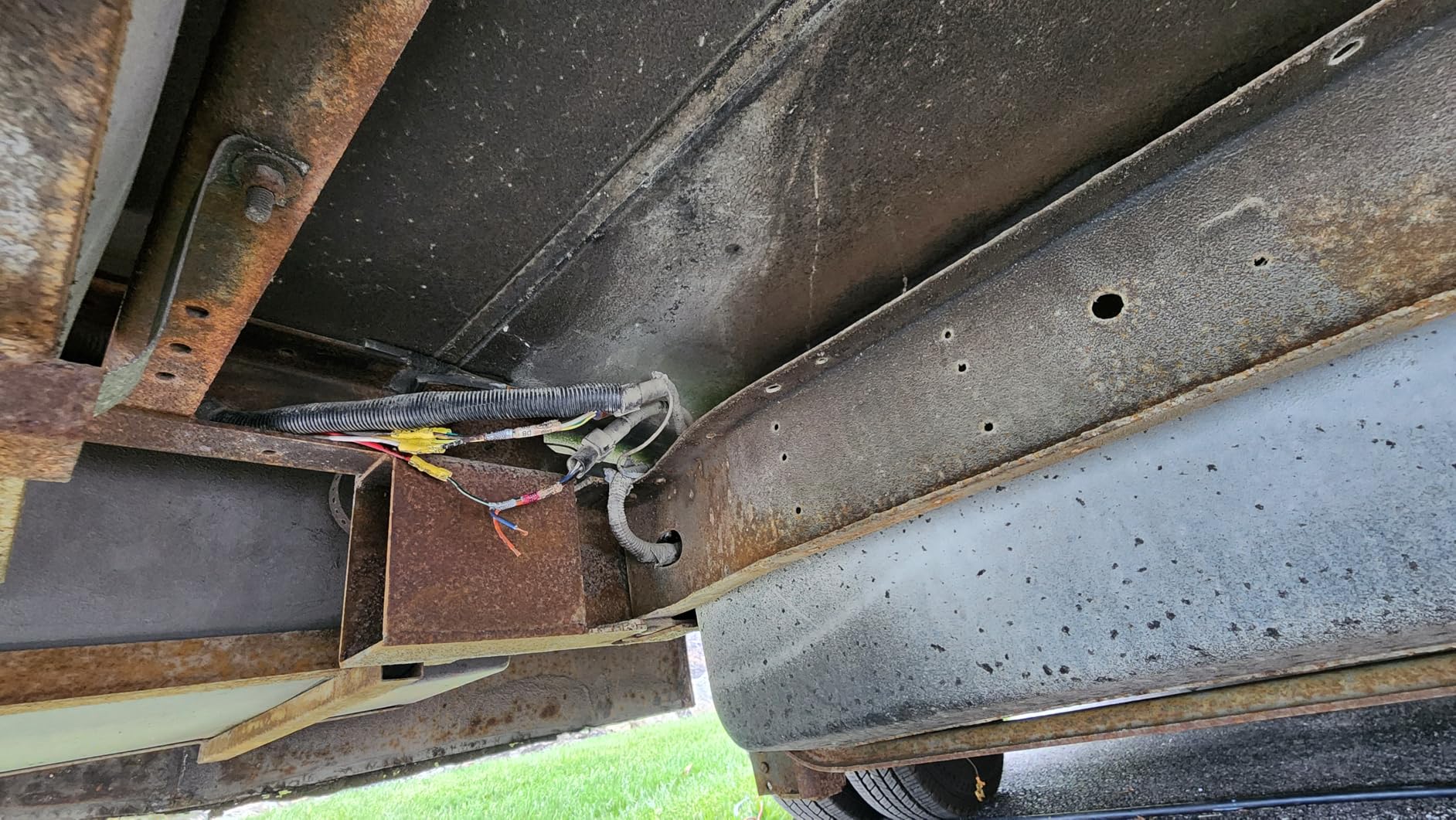 Tekonsha 8508220 Brake-EVN Proportional Brake Controller for Trailers with 1-4 Axles, Compatible with Ford, GM, Chevy, Dodge, RAM, Toyota. Wiring Harness is NOT Included. customer photo 1