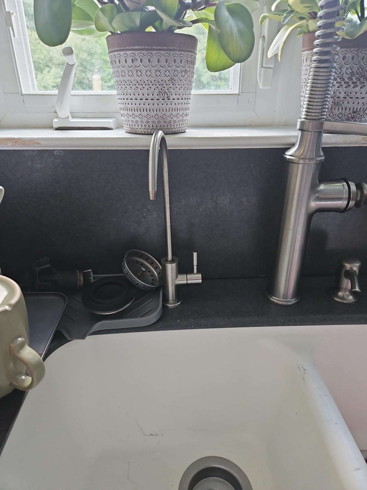 SimPure T1-400UV Tankless Reverse Osmosis System with UV, NSF/ANSI 58 Certified, Under Sink RO Water Filter System 400 GPD, 8 Stage Filtration Near 0 TDS, Built-in Pump, BPA Free, 1.5:1 Pure to Drain customer photo 2