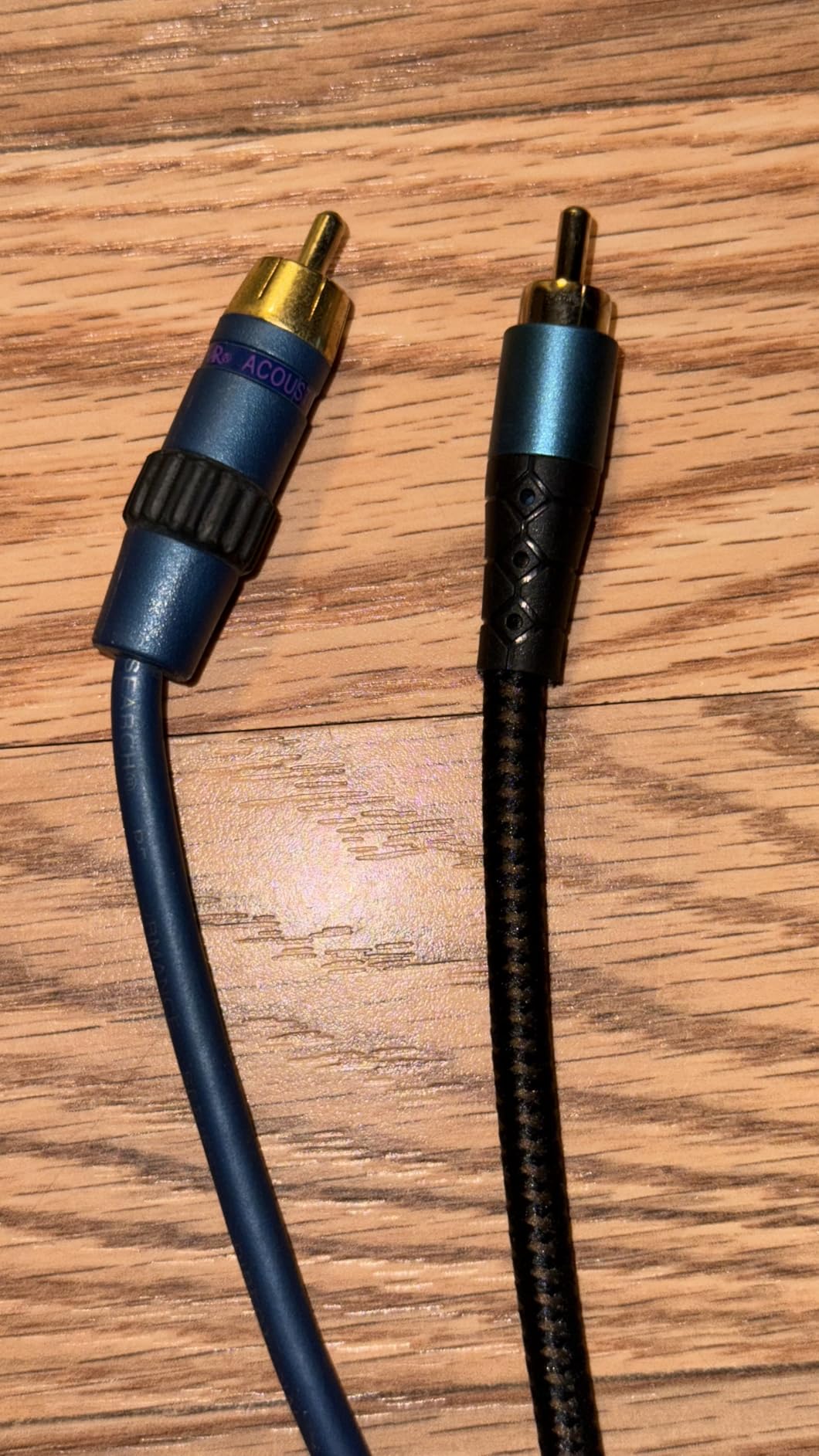 EMK RCA Subwoofer Cable 90 Degree RCA to RCA Audio Cable 24K Gold-Plated Nylon Braided Double Shielded Digital Analogue Supports Amplifiers, Home Theater, Hi-Fi Systems, Subwoofer (10ft/3m) customer photo 1