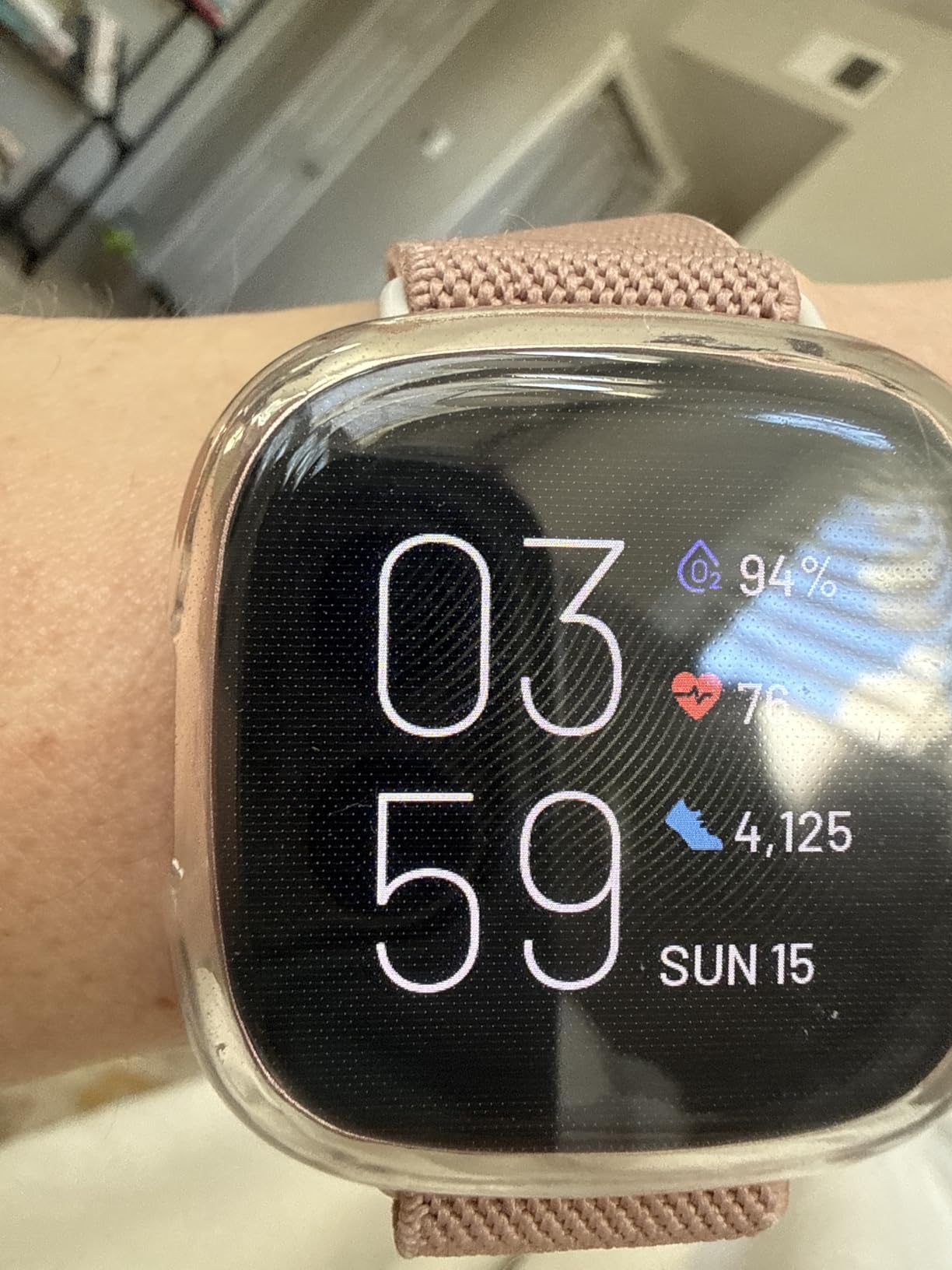 Fitbit Versa 4 Fitness Smartwatch with Daily Readiness, GPS, 24/7 Heart Rate, 40+ Exercise Modes, Sleep Tracking, Pink Sand/Copper Rose customer photo 2