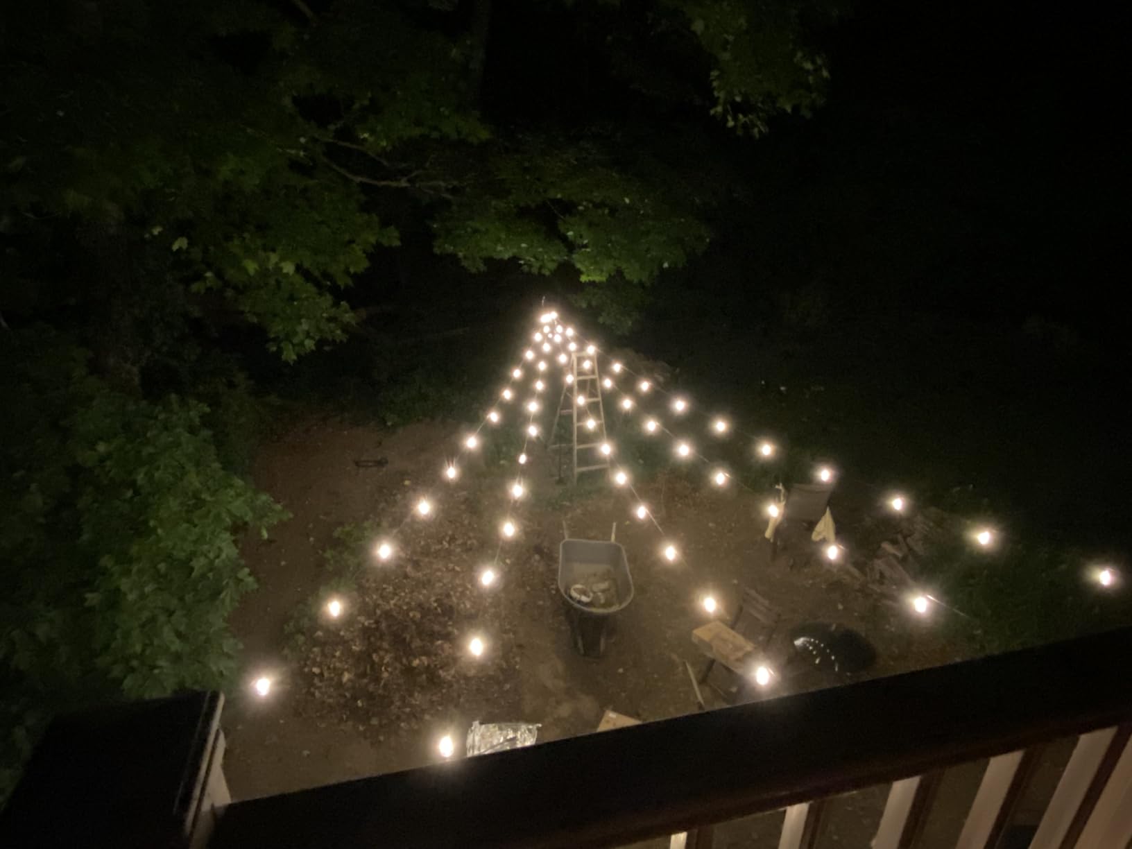 Brightever LED Outdoor String Lights 100FT Patio Lights with 52 Shatterproof ST38 Vintage Edison Bulbs, 2700K Dimmable customer photo 1