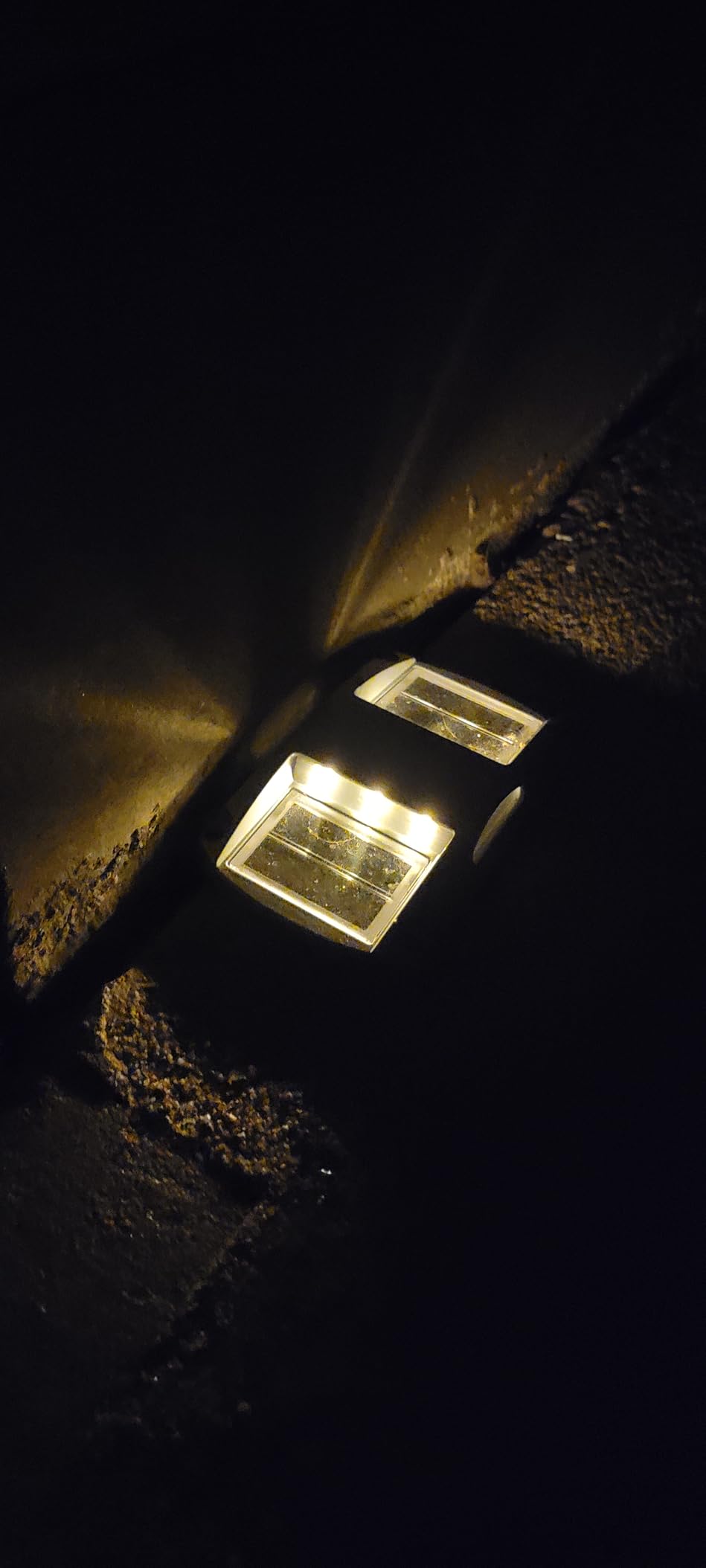 AGPTEK Solar Driveway Lights 12 Pack, Outdoor Deck Dock Marine LED Solar Powered Waterproof Driveway Marker Lights (Blue Light) customer photo 2